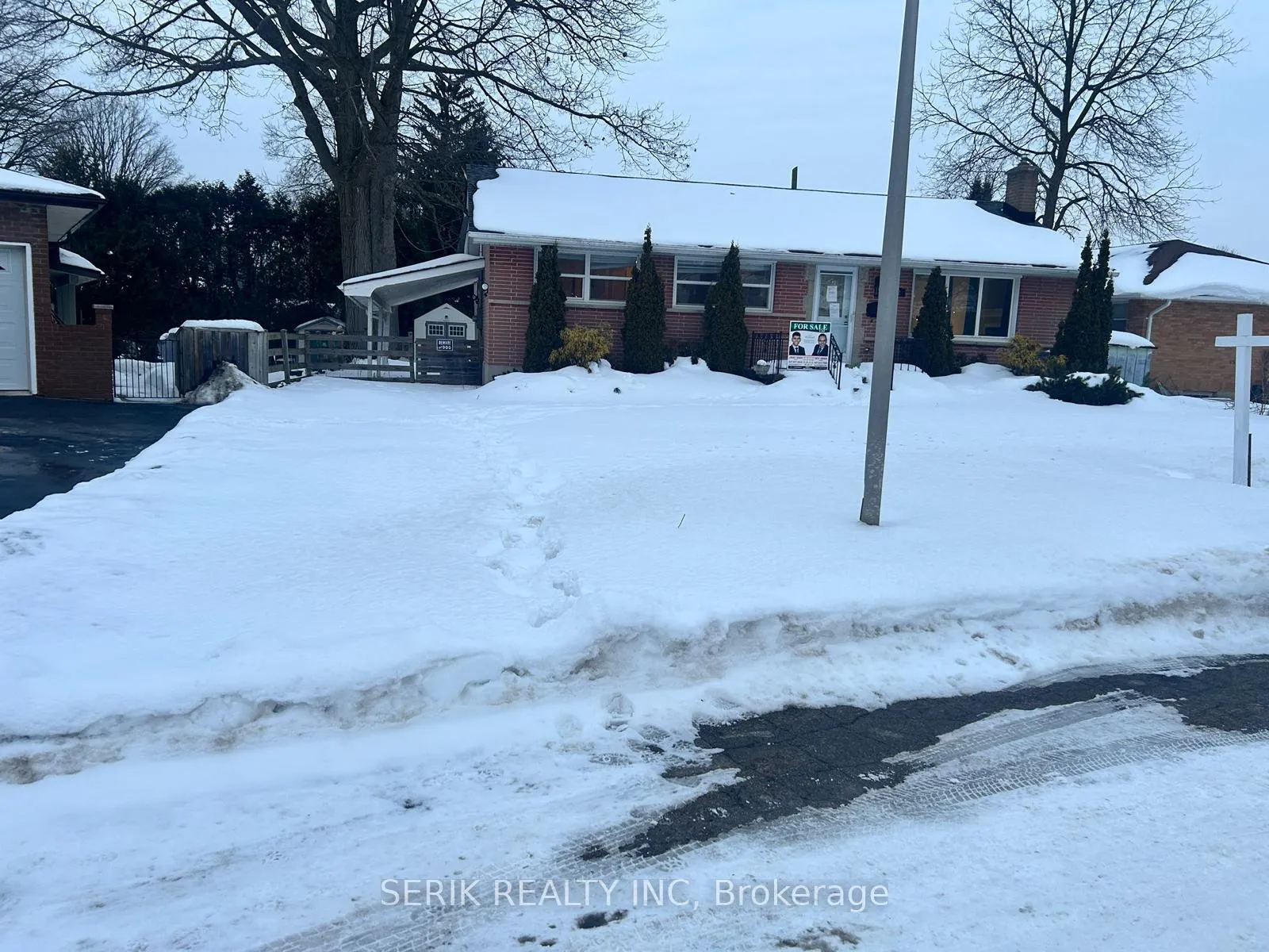 Front of 122 Fundy Avenue