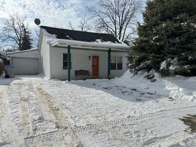 Front of 578 Erie Street