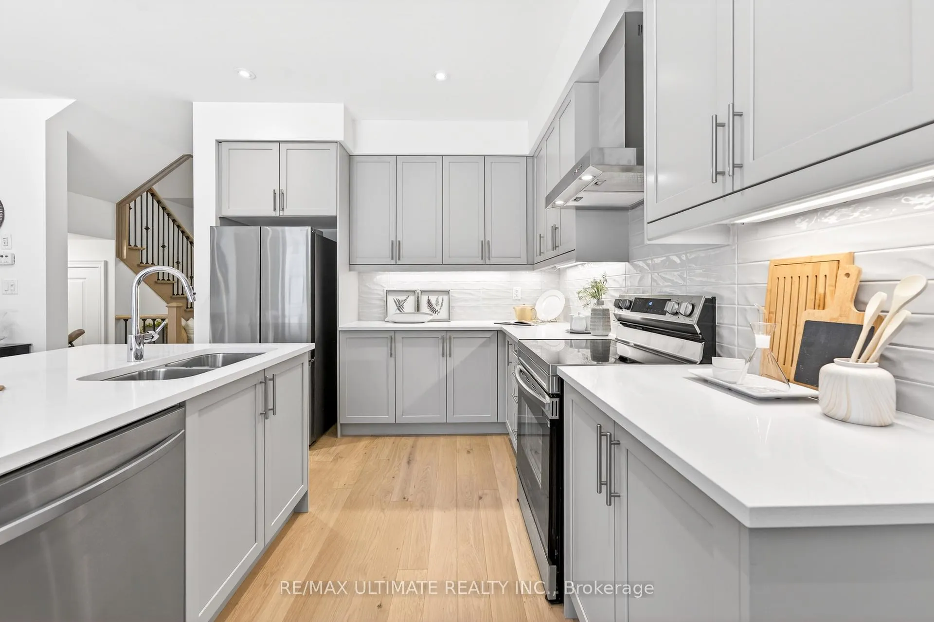 Photo 15 of 16 Singhampton Road, Vaughan, Kleinburg — HOMEH
