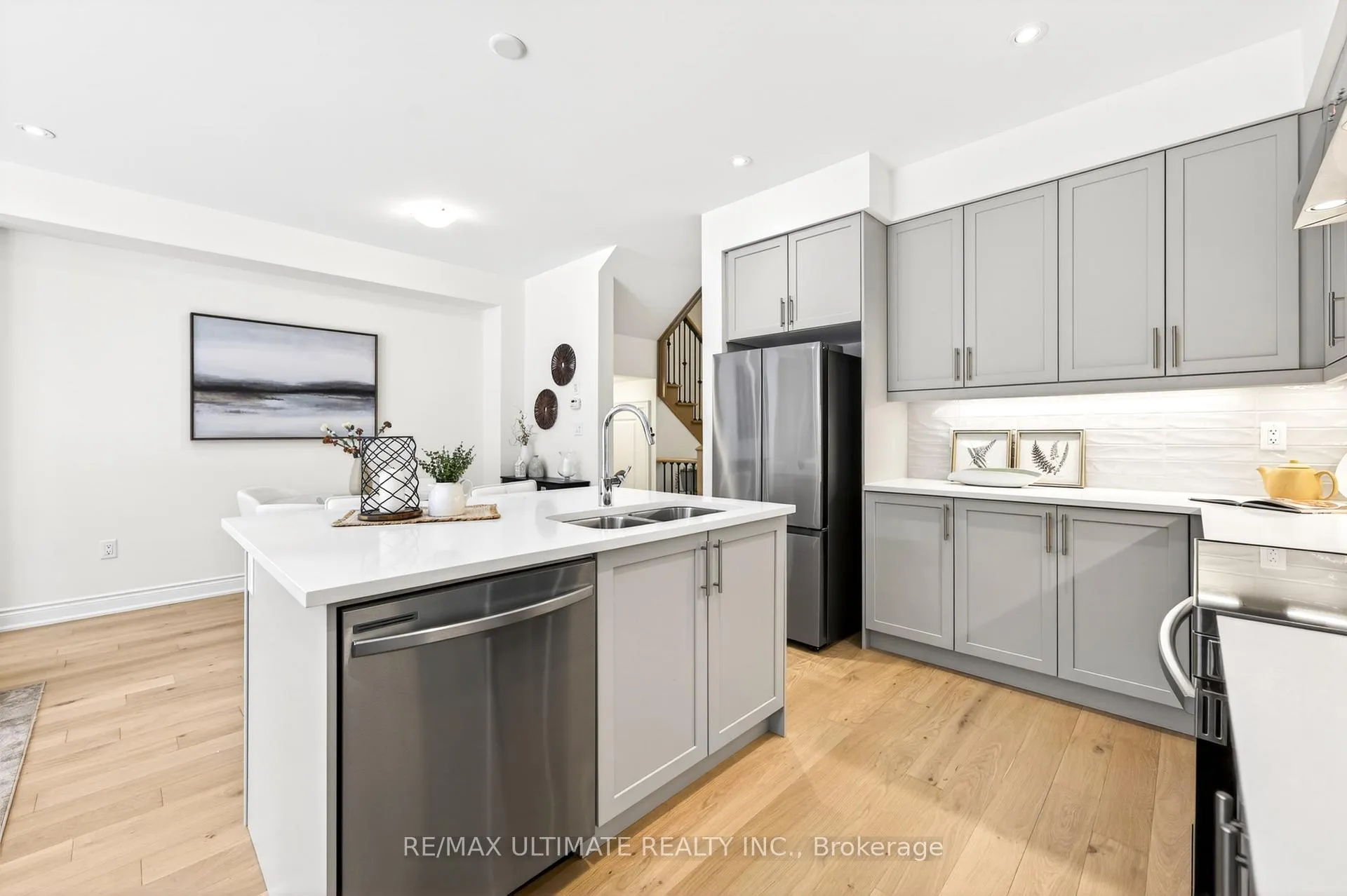 Photo 16 of 16 Singhampton Road, Vaughan, Kleinburg — HOMEH