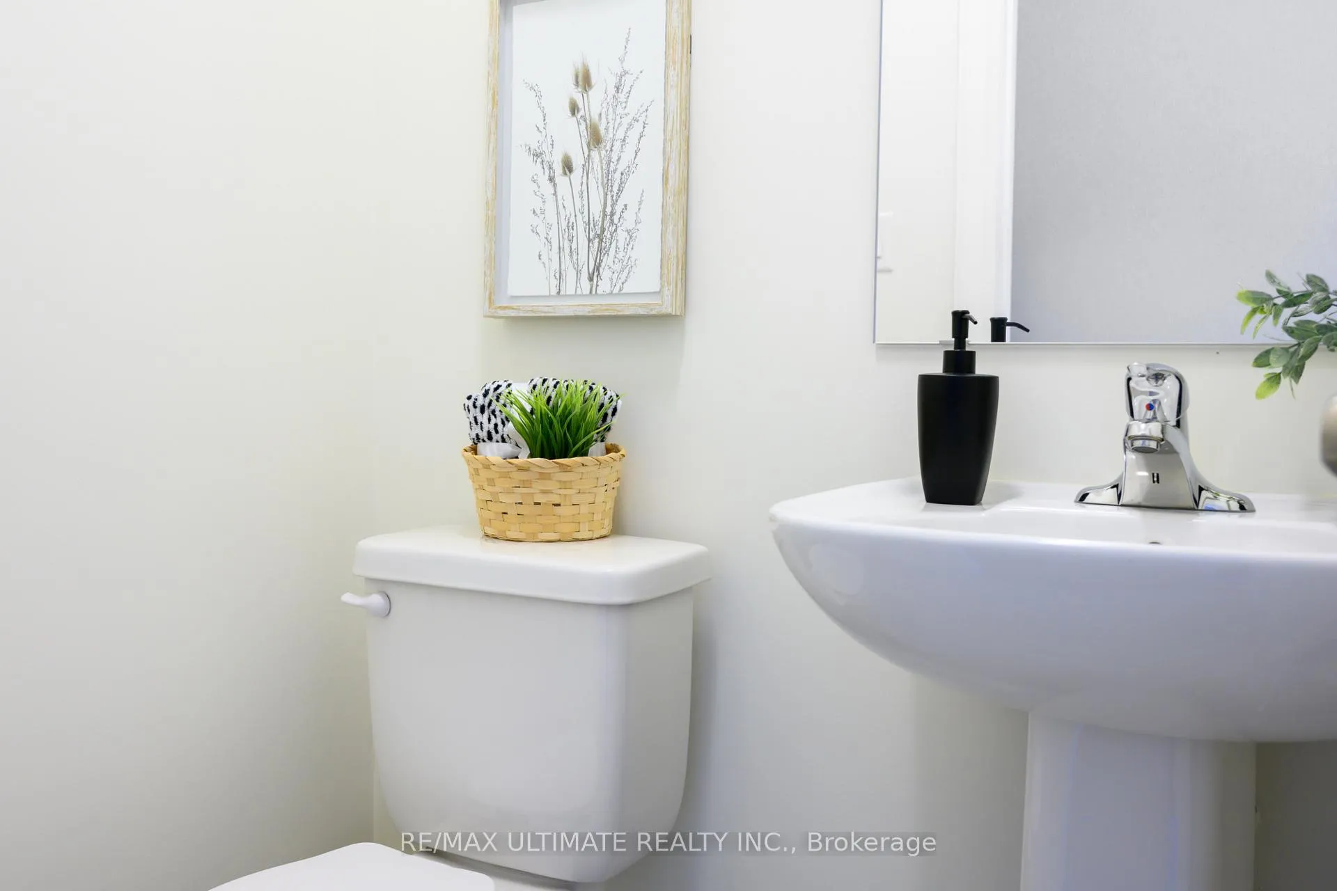 Photo 19 of 16 Singhampton Road, Vaughan, Kleinburg — HOMEH