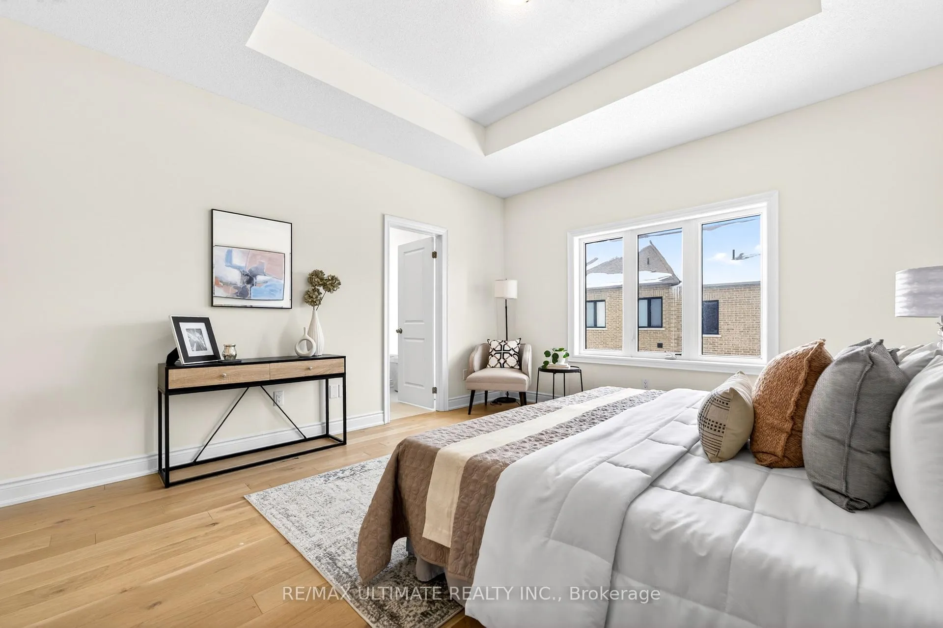 Photo 23 of 16 Singhampton Road, Vaughan, Kleinburg — HOMEH