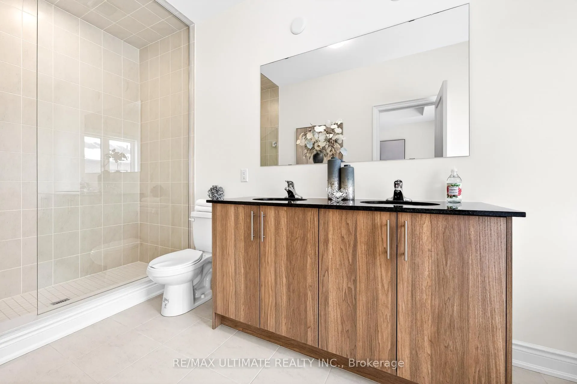 Photo 28 of 16 Singhampton Road, Vaughan, Kleinburg — HOMEH