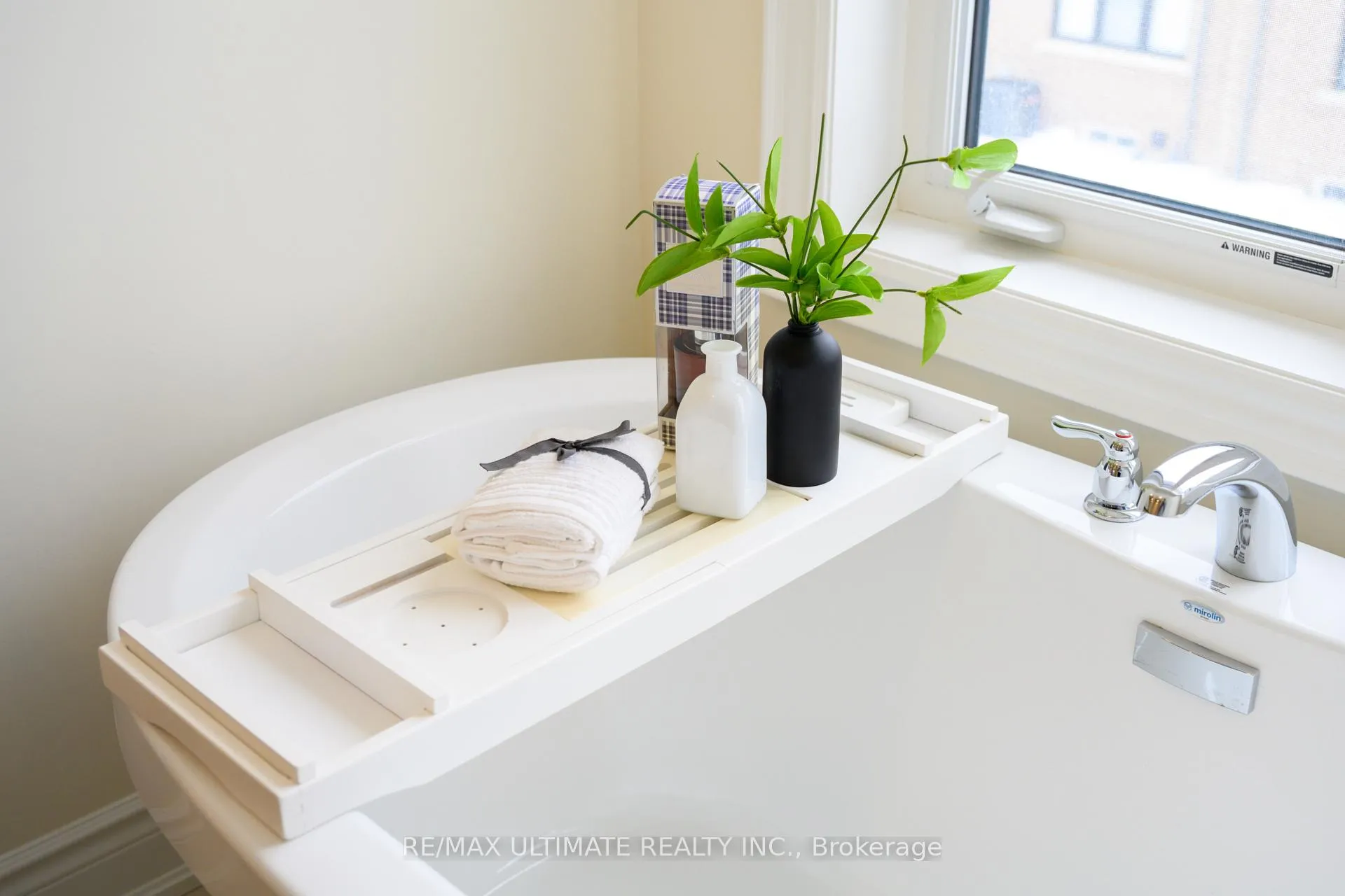 Photo 29 of 16 Singhampton Road, Vaughan, Kleinburg — HOMEH