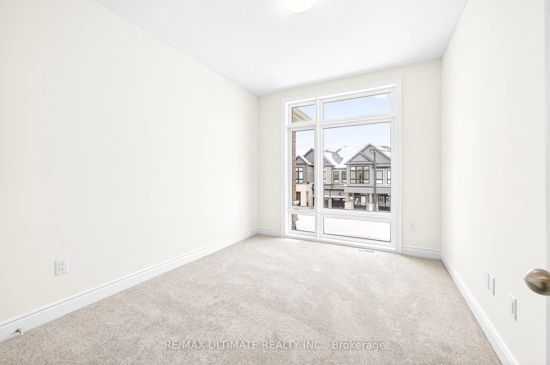 Photo 32 of 16 Singhampton Road, Vaughan, Kleinburg — HOMEH