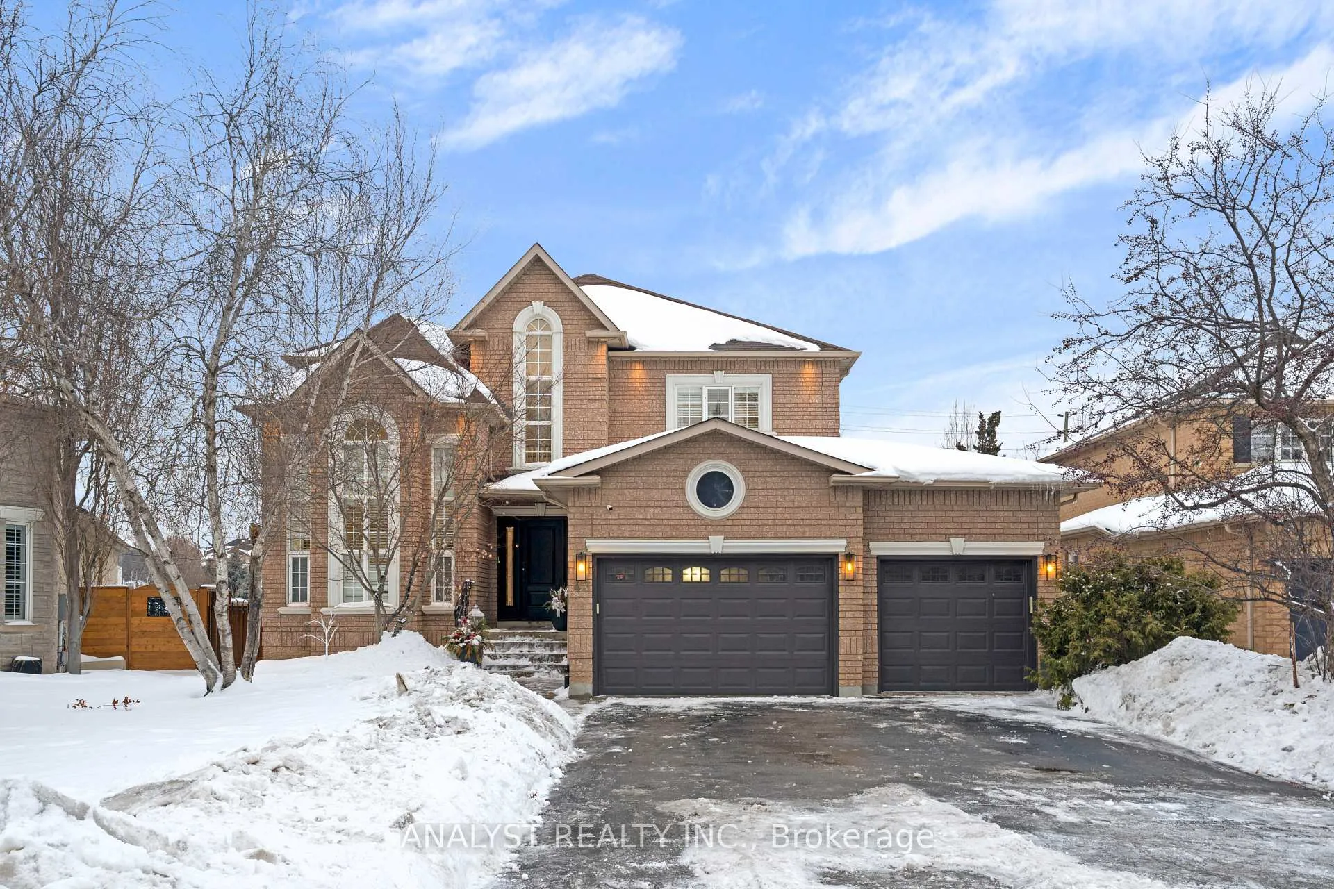 Photo 2 of 43 Carstad Crescent, Vaughan, Islington Woods — HOMEH