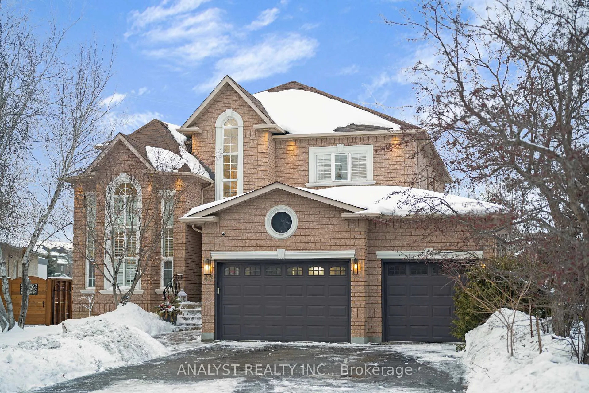 Photo 3 of 43 Carstad Crescent, Vaughan, Islington Woods — HOMEH