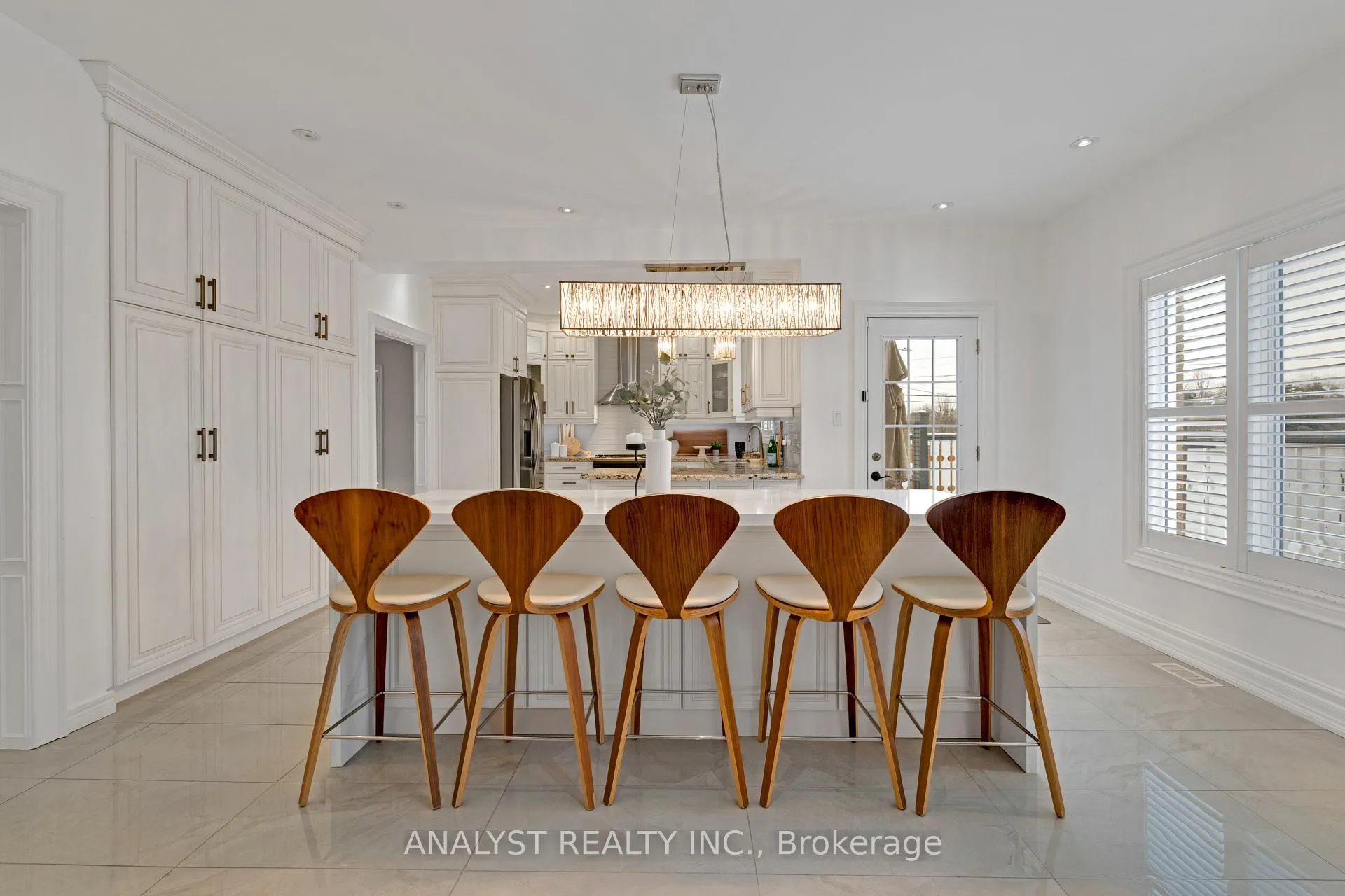 Photo 10 of 43 Carstad Crescent, Vaughan, Islington Woods — HOMEH