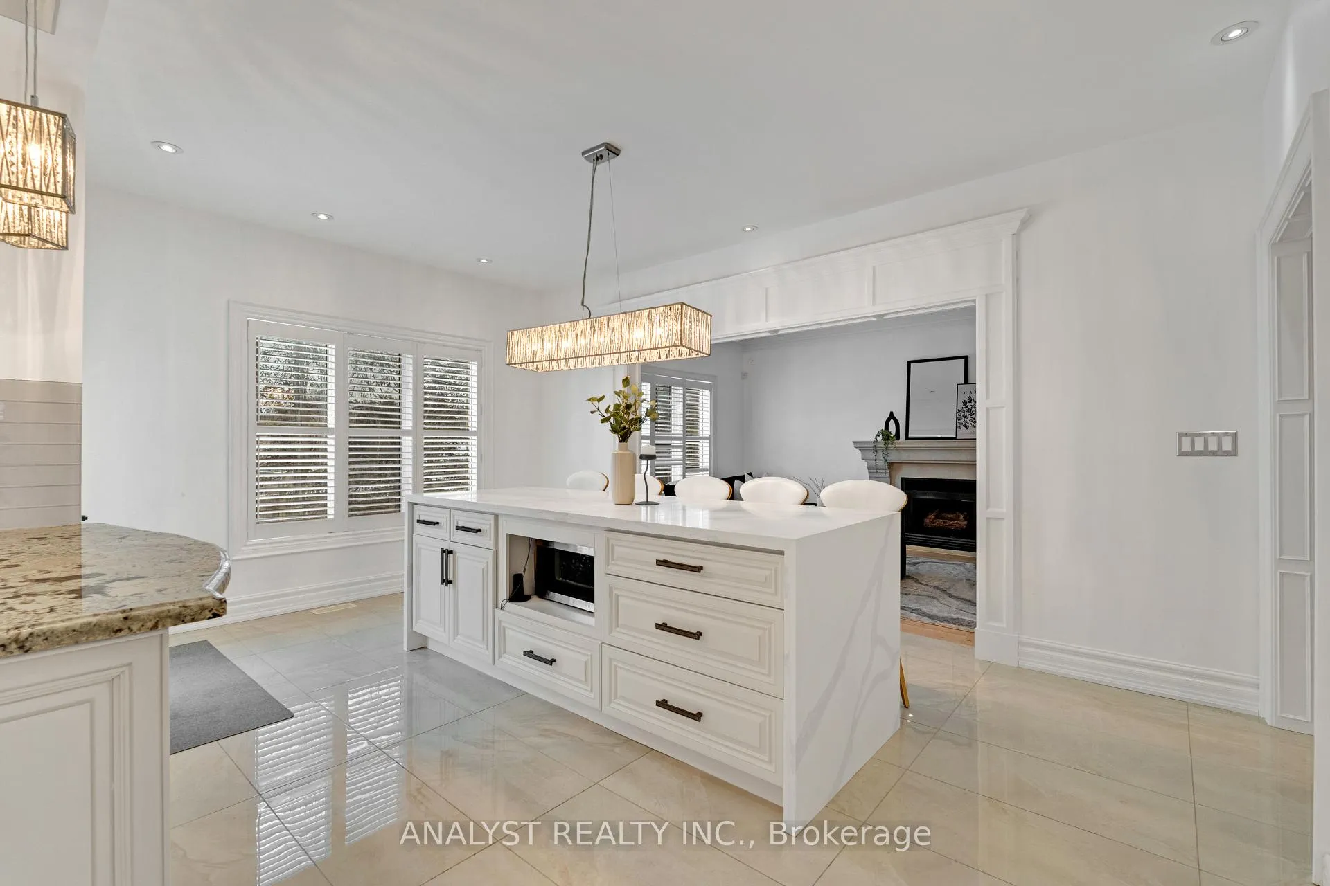 Photo 13 of 43 Carstad Crescent, Vaughan, Islington Woods — HOMEH
