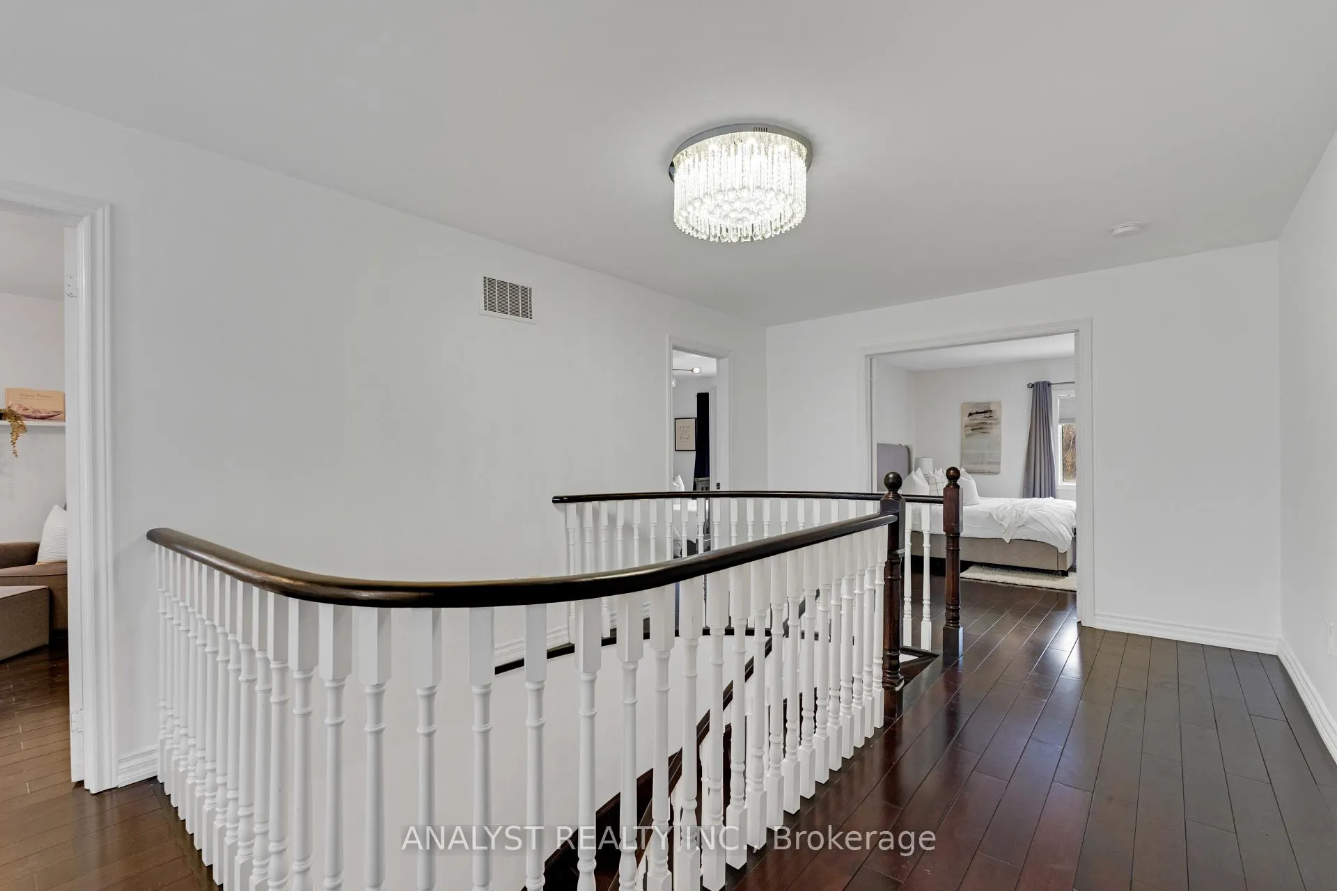 Photo 22 of 43 Carstad Crescent, Vaughan, Islington Woods — HOMEH