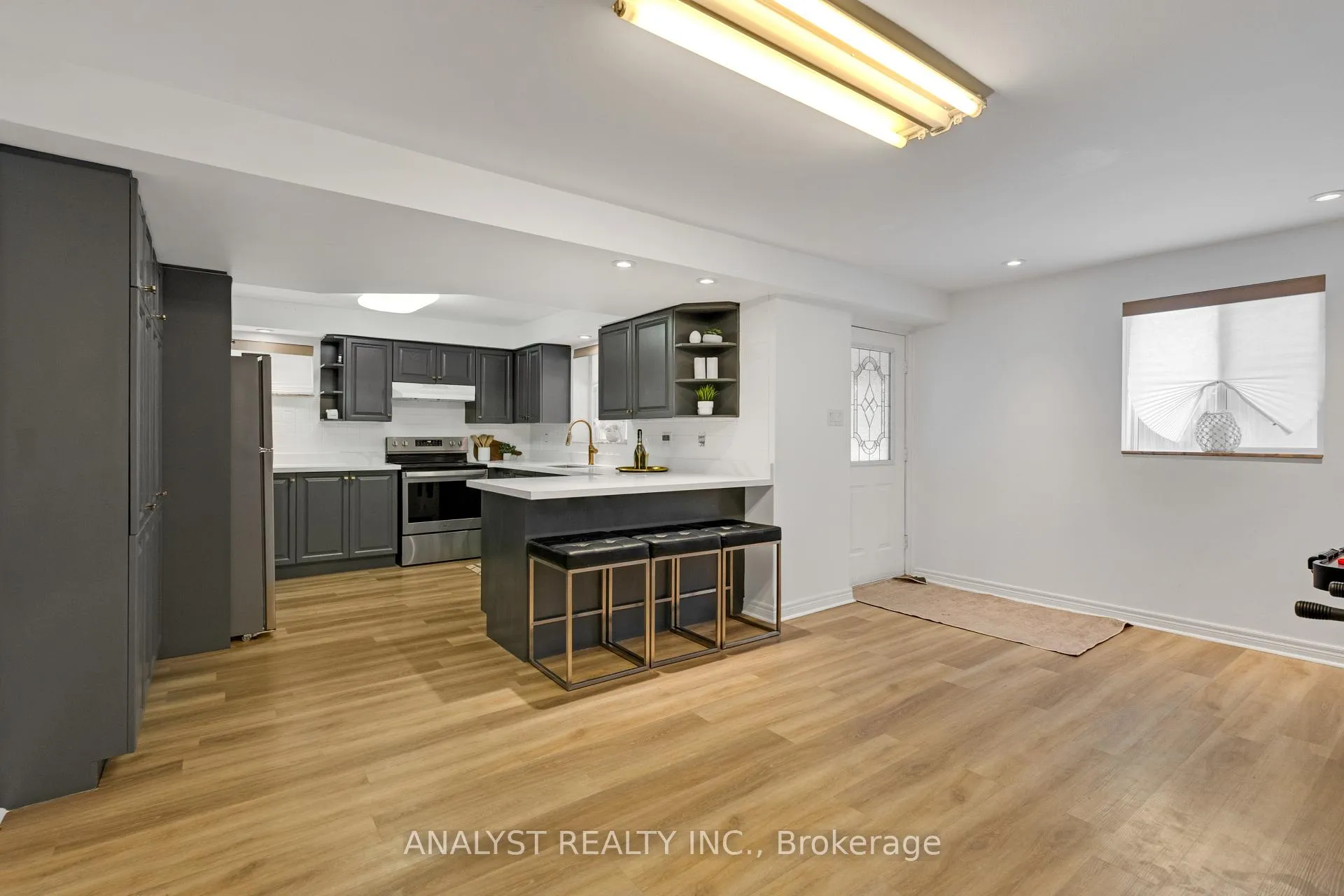 Photo 36 of 43 Carstad Crescent, Vaughan, Islington Woods — HOMEH