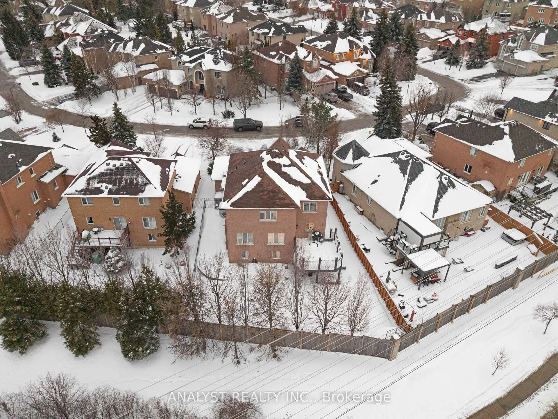 Photo 43 of 43 Carstad Crescent, Vaughan, Islington Woods — HOMEH