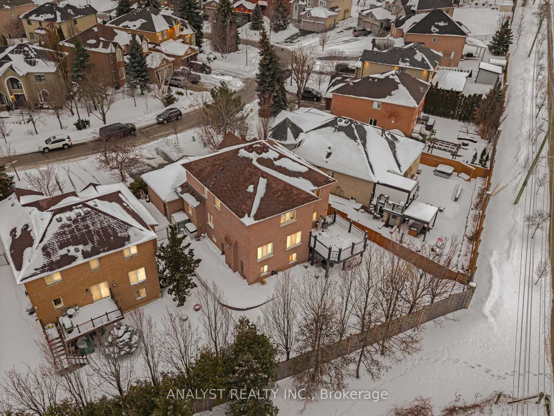 Photo 46 of 43 Carstad Crescent, Vaughan, Islington Woods — HOMEH