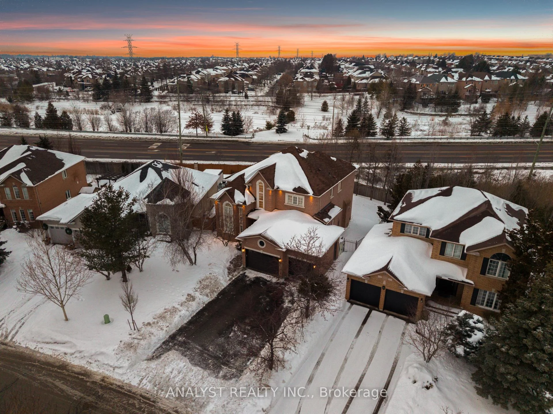 Photo 47 of 43 Carstad Crescent, Vaughan, Islington Woods — HOMEH