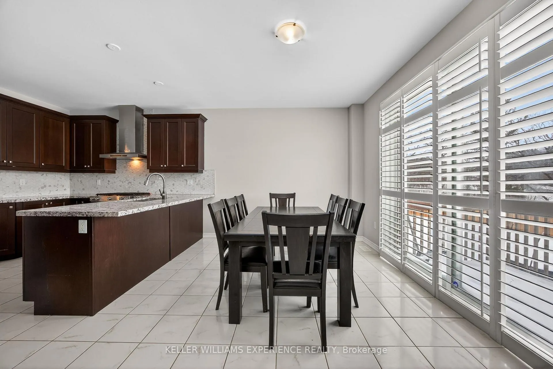 Photo 14 of 35 Muirfield Drive, Barrie, Holly — HOMEH