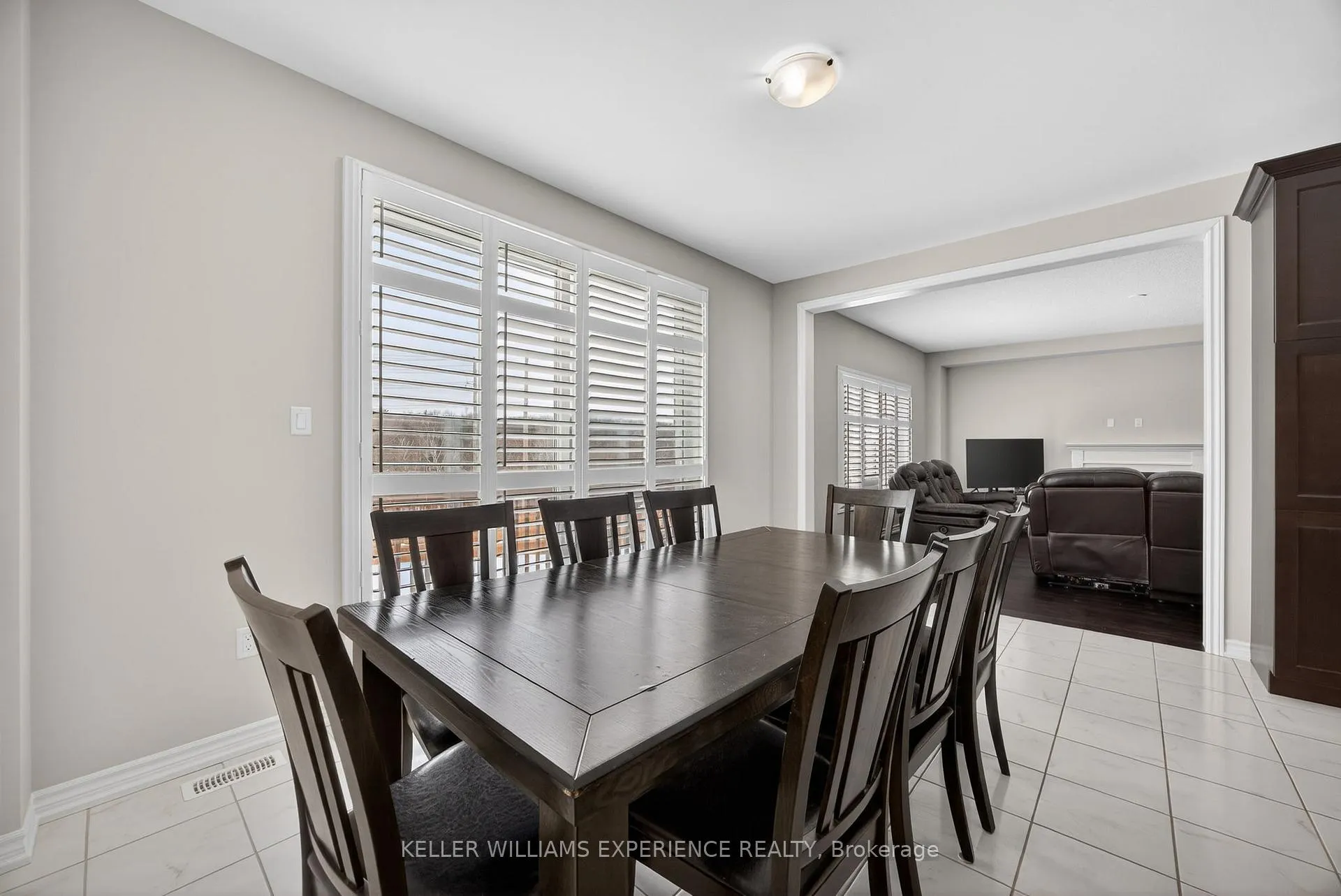 Photo 17 of 35 Muirfield Drive, Barrie, Holly — HOMEH