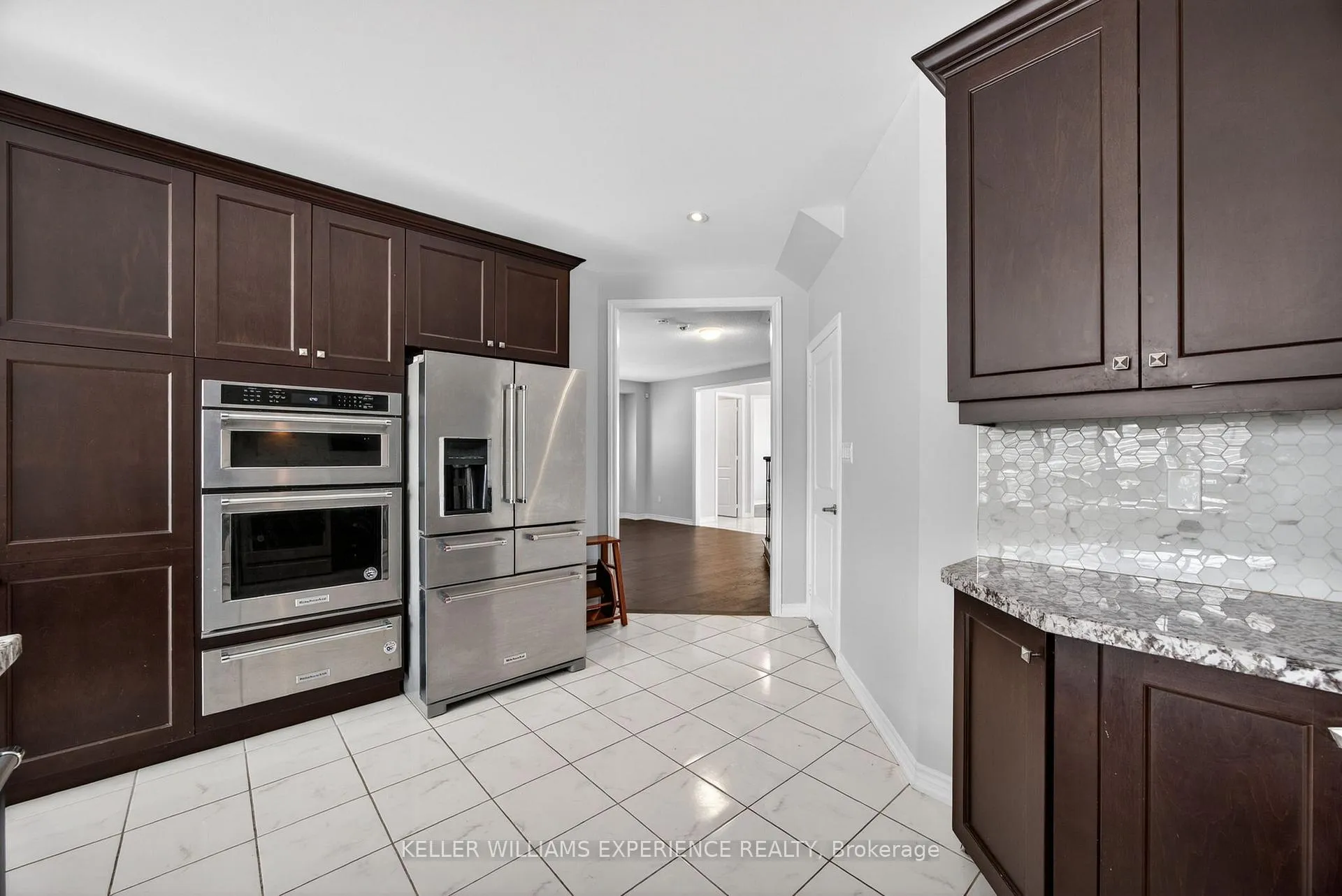 Photo 21 of 35 Muirfield Drive, Barrie, Holly — HOMEH