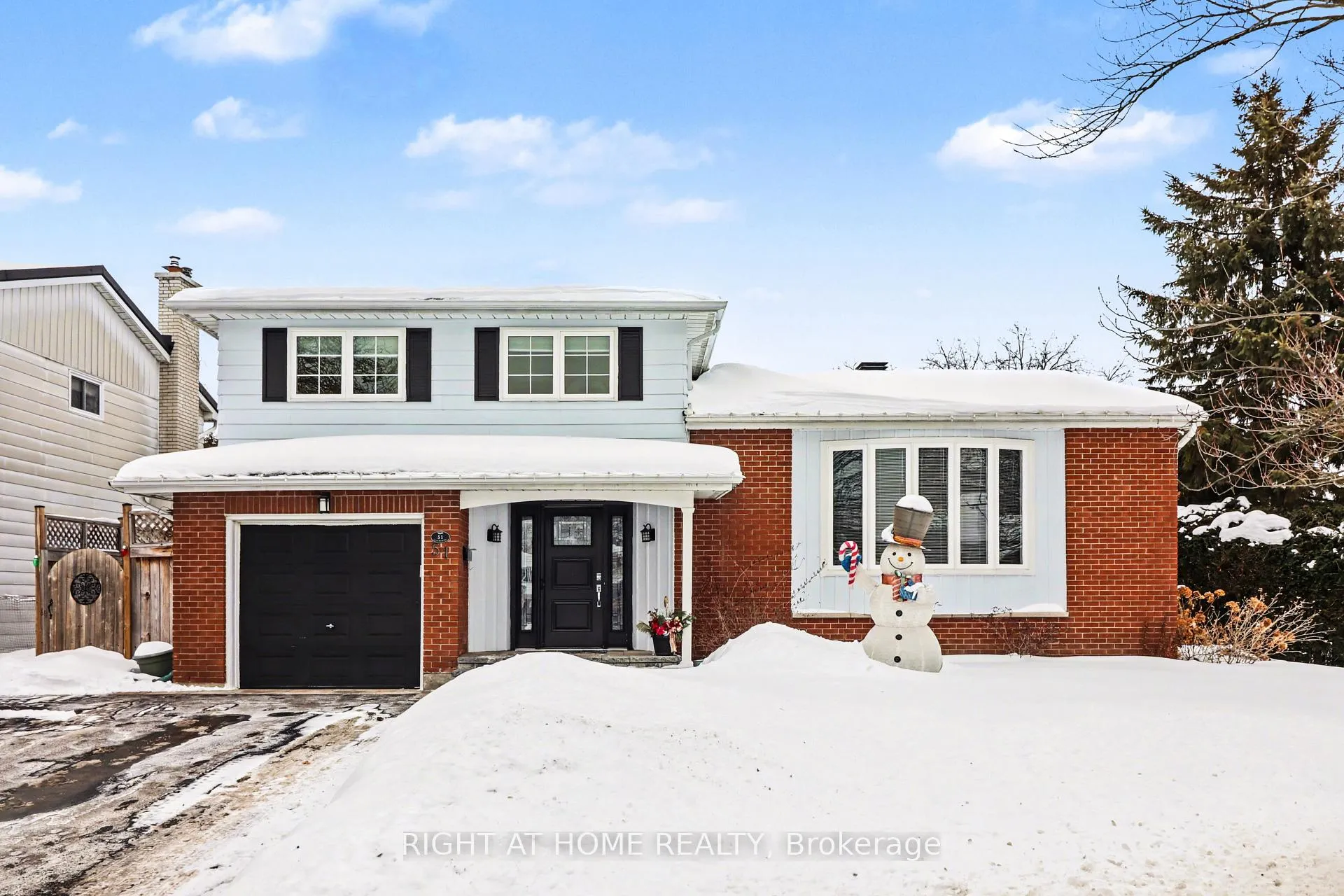 Photo 2 of 51 Westpark Drive, Ottawa, Blackburn Hamlet — HOMEH