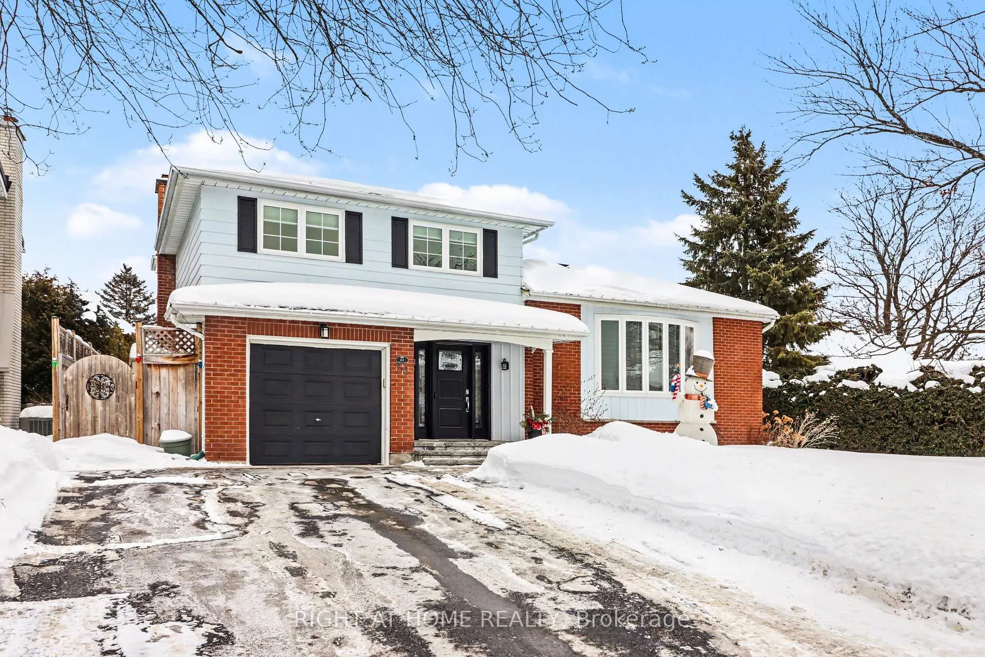 Photo 3 of 51 Westpark Drive, Ottawa, Blackburn Hamlet — HOMEH