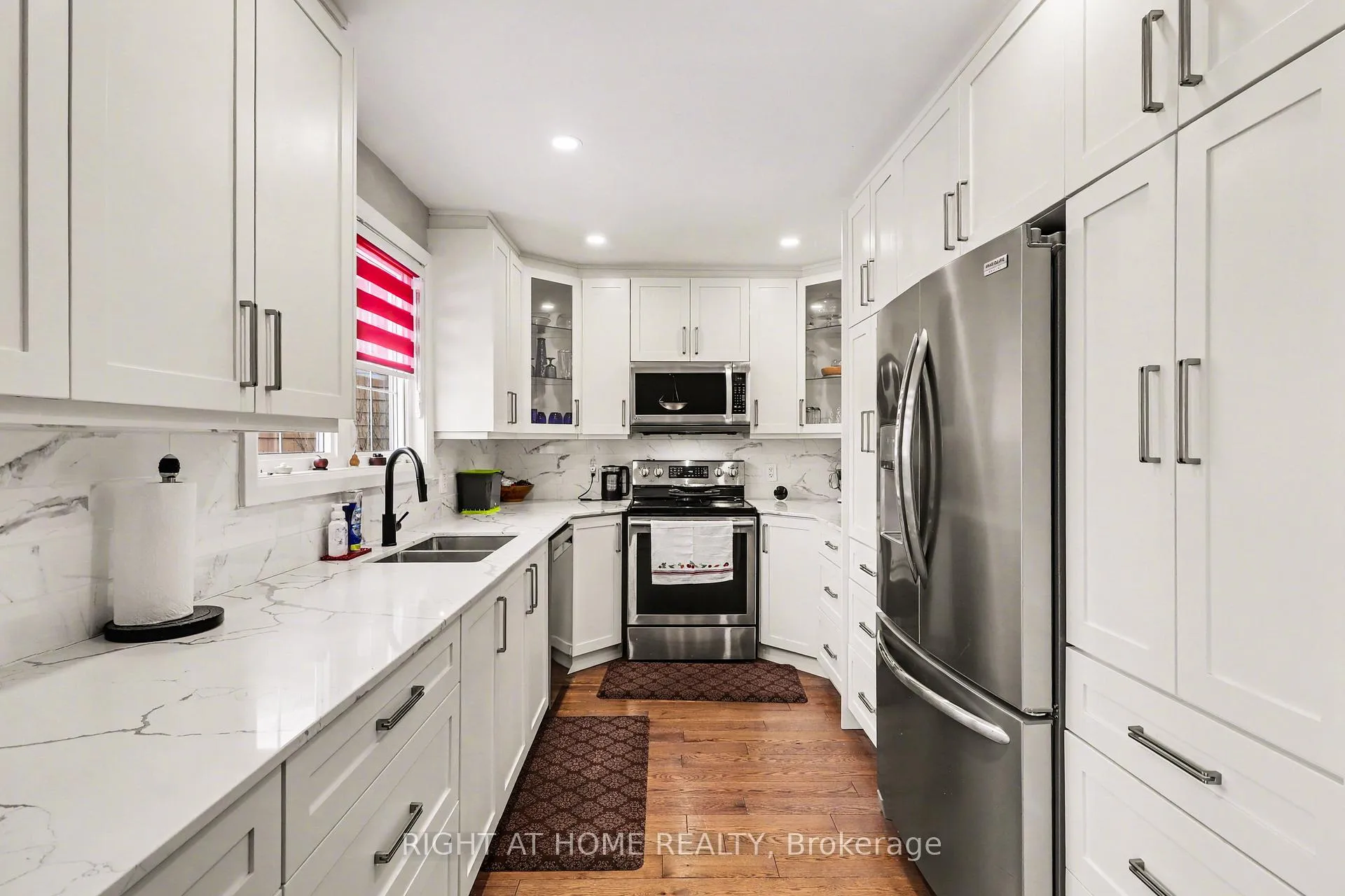 Photo 10 of 51 Westpark Drive, Ottawa, Blackburn Hamlet — HOMEH