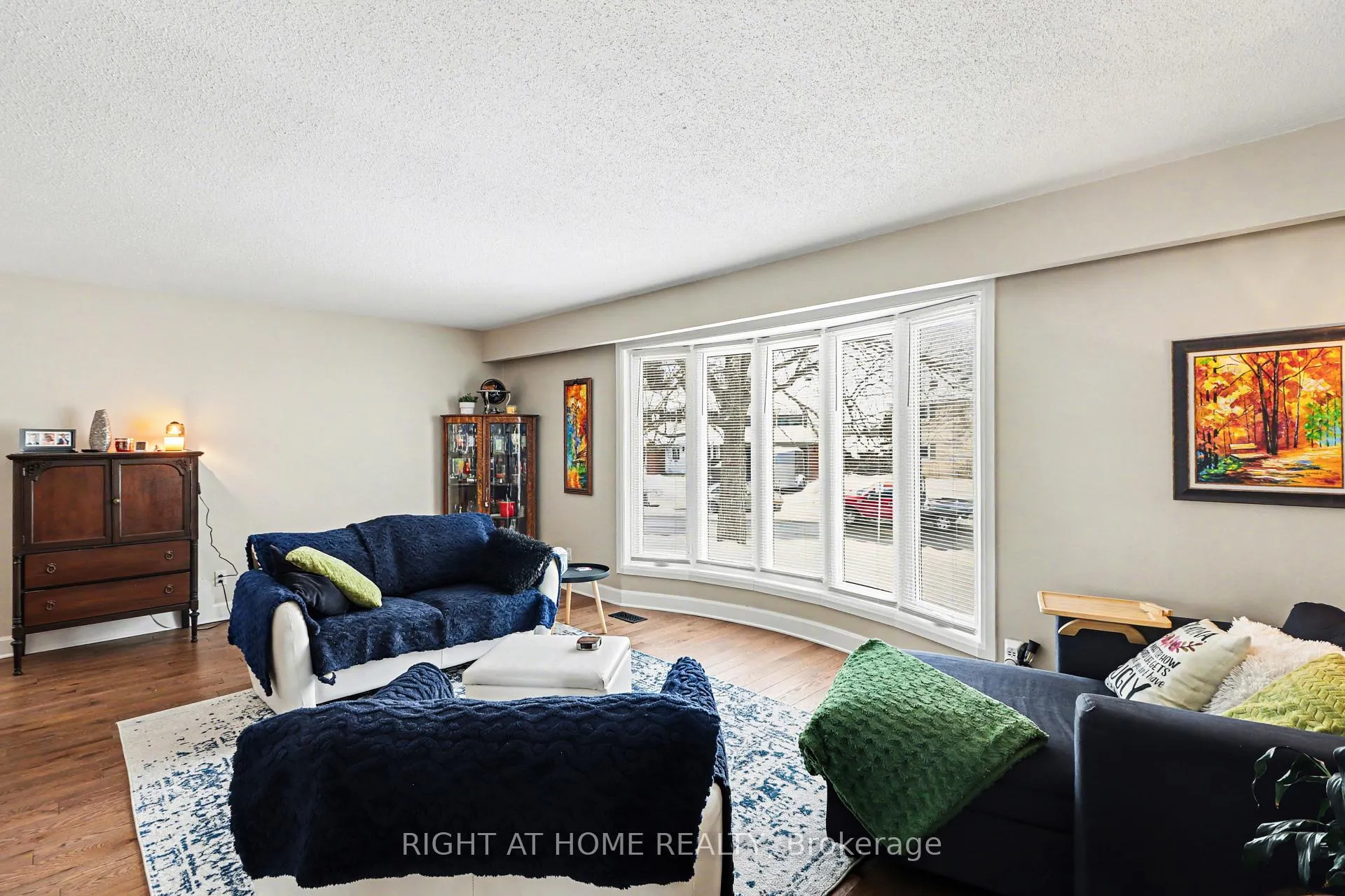 Photo 17 of 51 Westpark Drive, Ottawa, Blackburn Hamlet — HOMEH