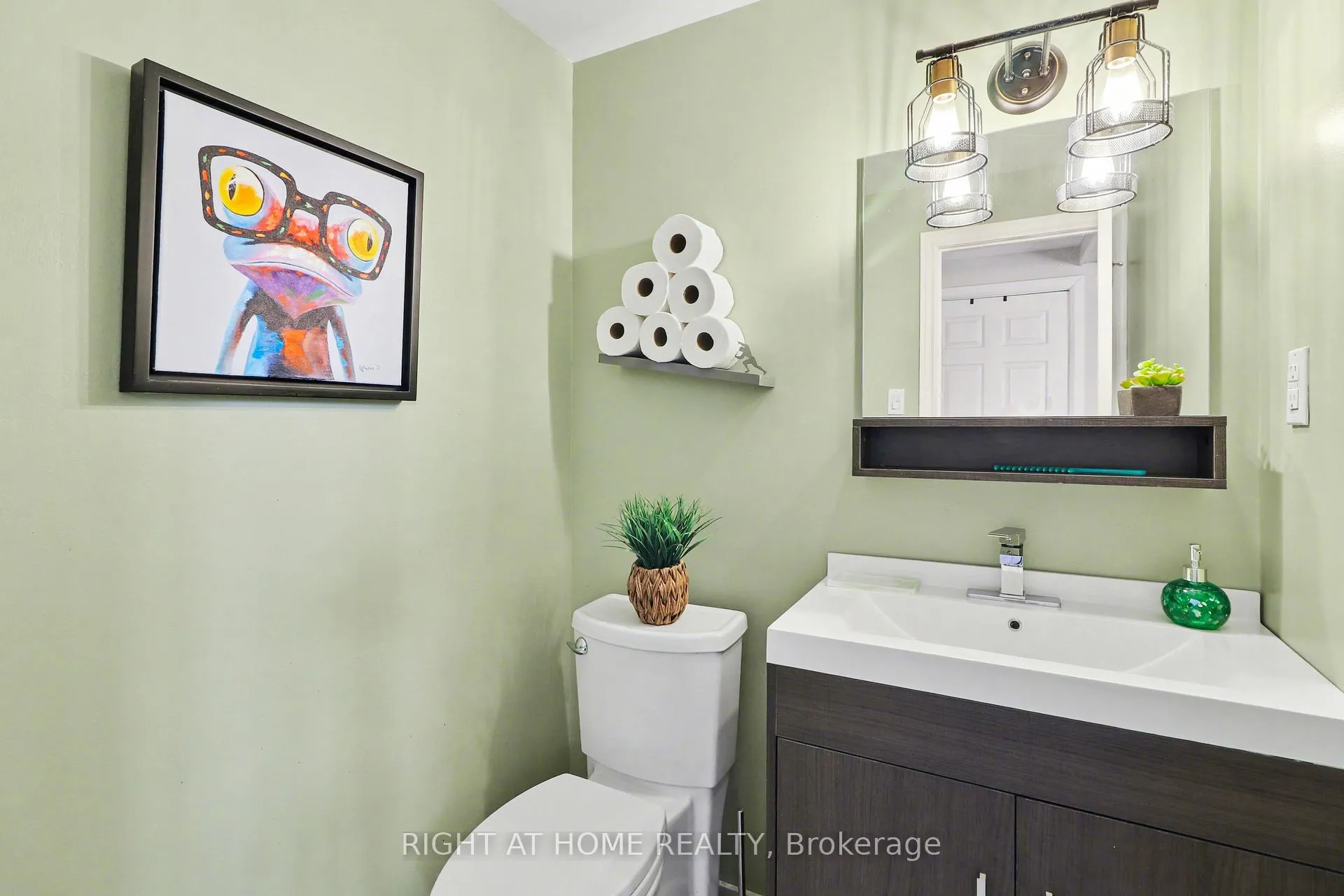 Photo 21 of 51 Westpark Drive, Ottawa, Blackburn Hamlet — HOMEH