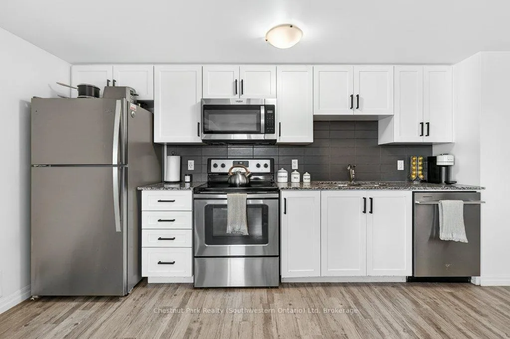 Photo 3 of Unit 401, 108 Summit Ridge Drive, Guelph, Grange Road — HOMEH