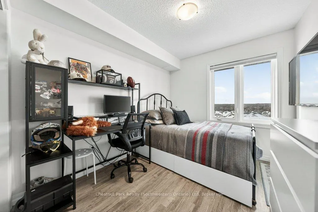 Photo 6 of Unit 401, 108 Summit Ridge Drive, Guelph, Grange Road — HOMEH