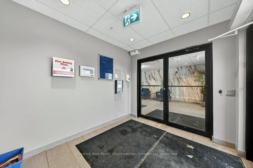 Photo 13 of Unit 401, 108 Summit Ridge Drive, Guelph, Grange Road — HOMEH