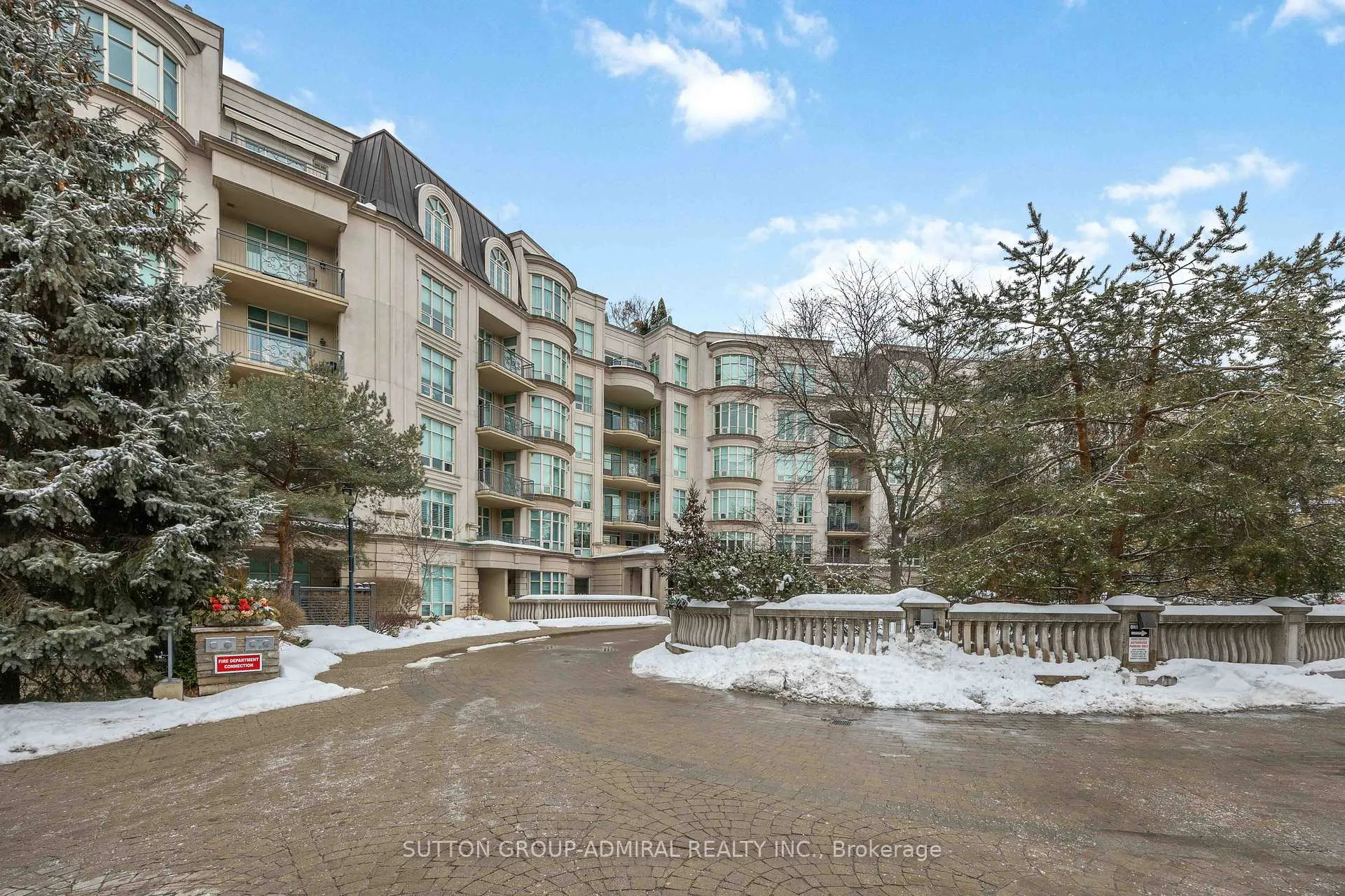 Photo 1 of Unit 207, 7071 Bayview Avenue, Markham, Bayview Glen — HOMEH