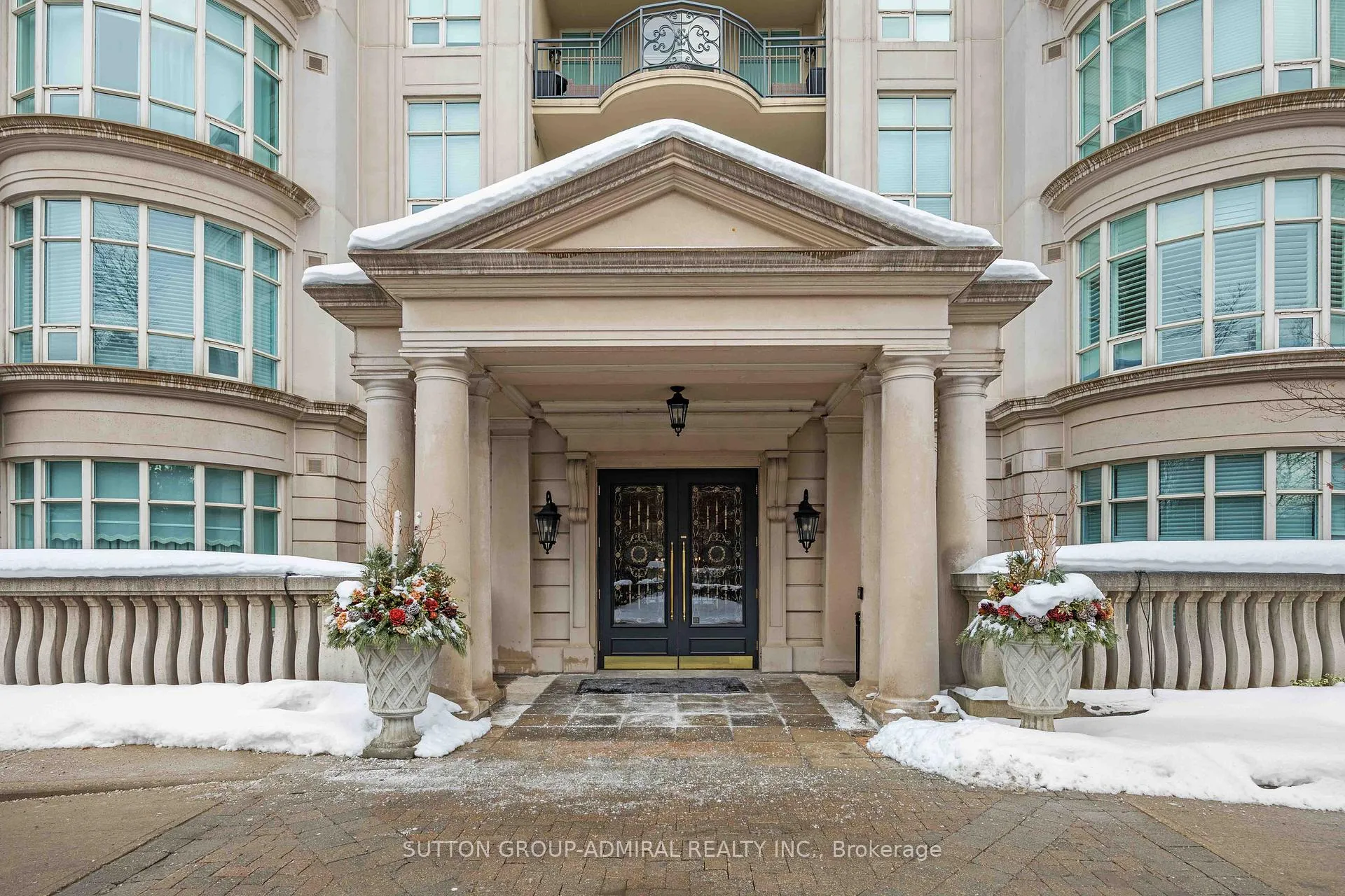 Photo 2 of Unit 207, 7071 Bayview Avenue, Markham, Bayview Glen — HOMEH