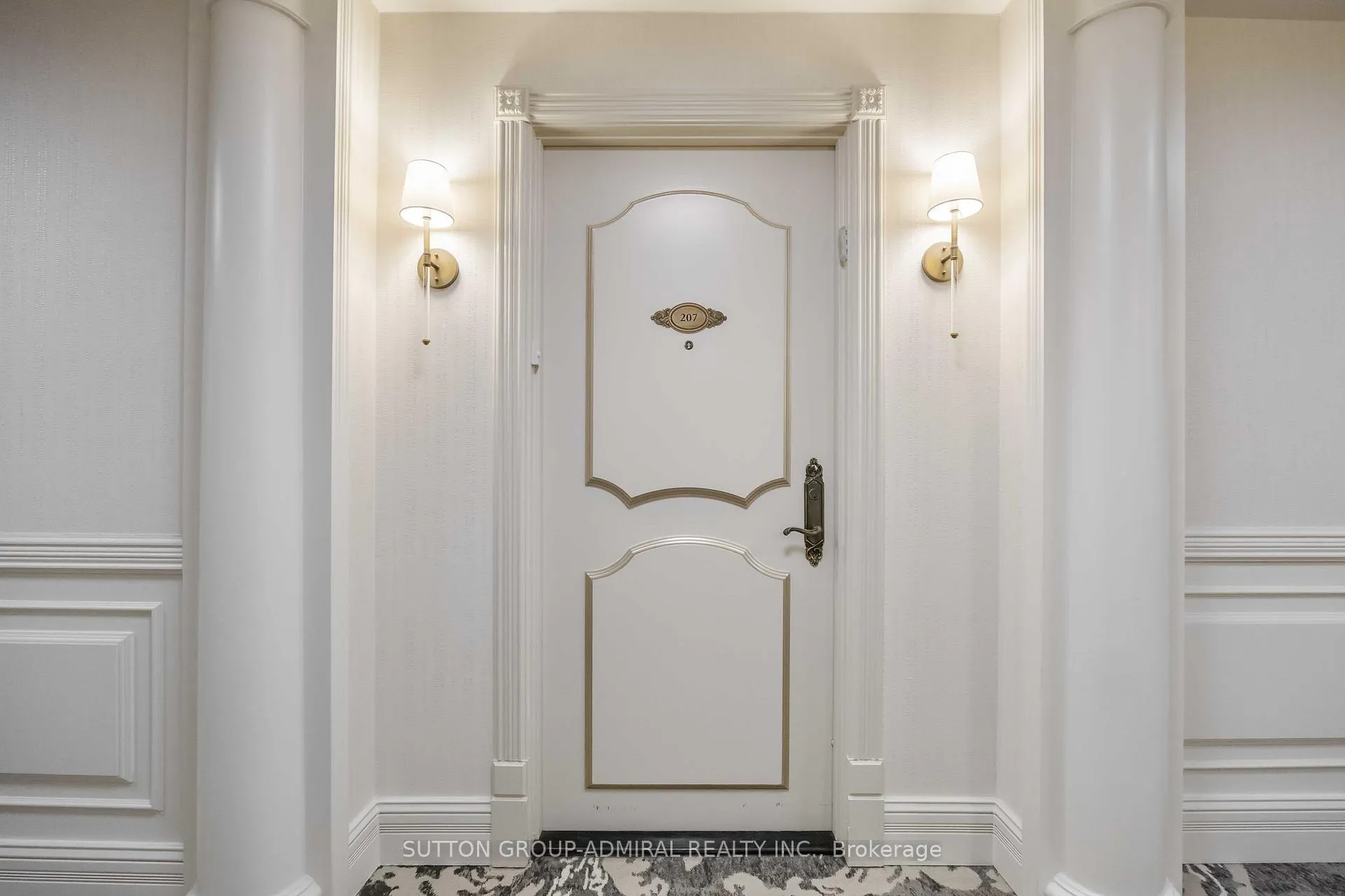 Photo 4 of Unit 207, 7071 Bayview Avenue, Markham, Bayview Glen — HOMEH