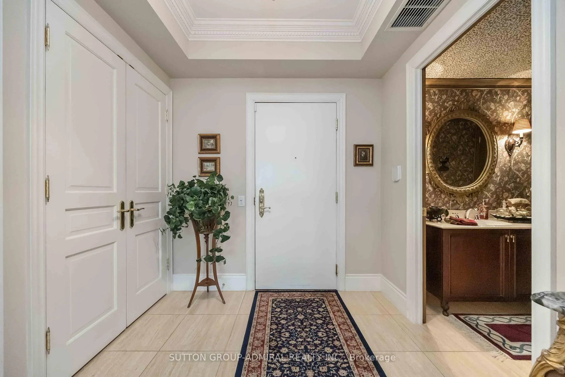 Photo 5 of Unit 207, 7071 Bayview Avenue, Markham, Bayview Glen — HOMEH