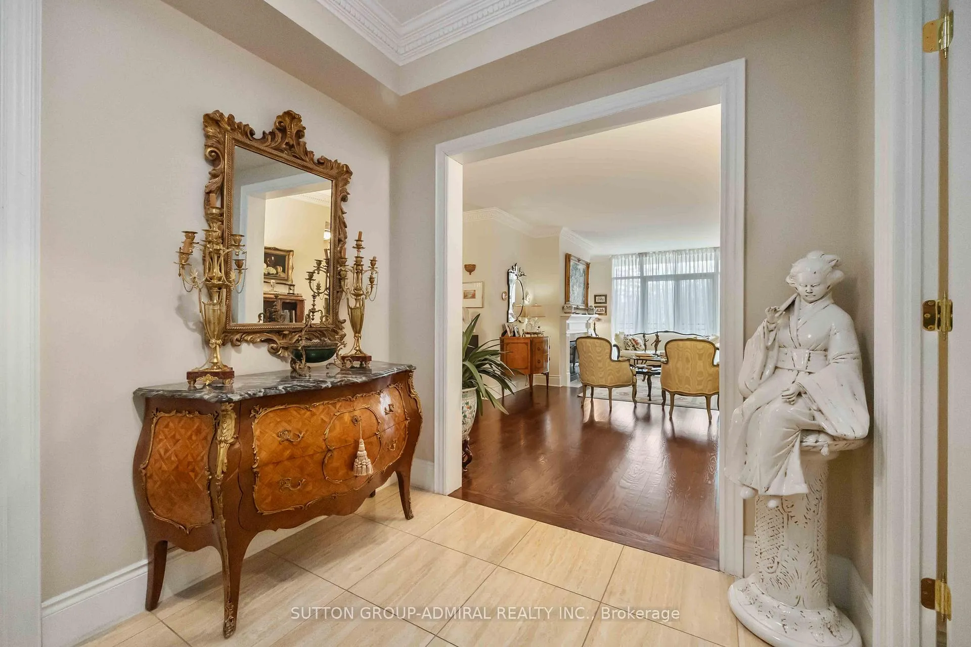 Photo 6 of Unit 207, 7071 Bayview Avenue, Markham, Bayview Glen — HOMEH