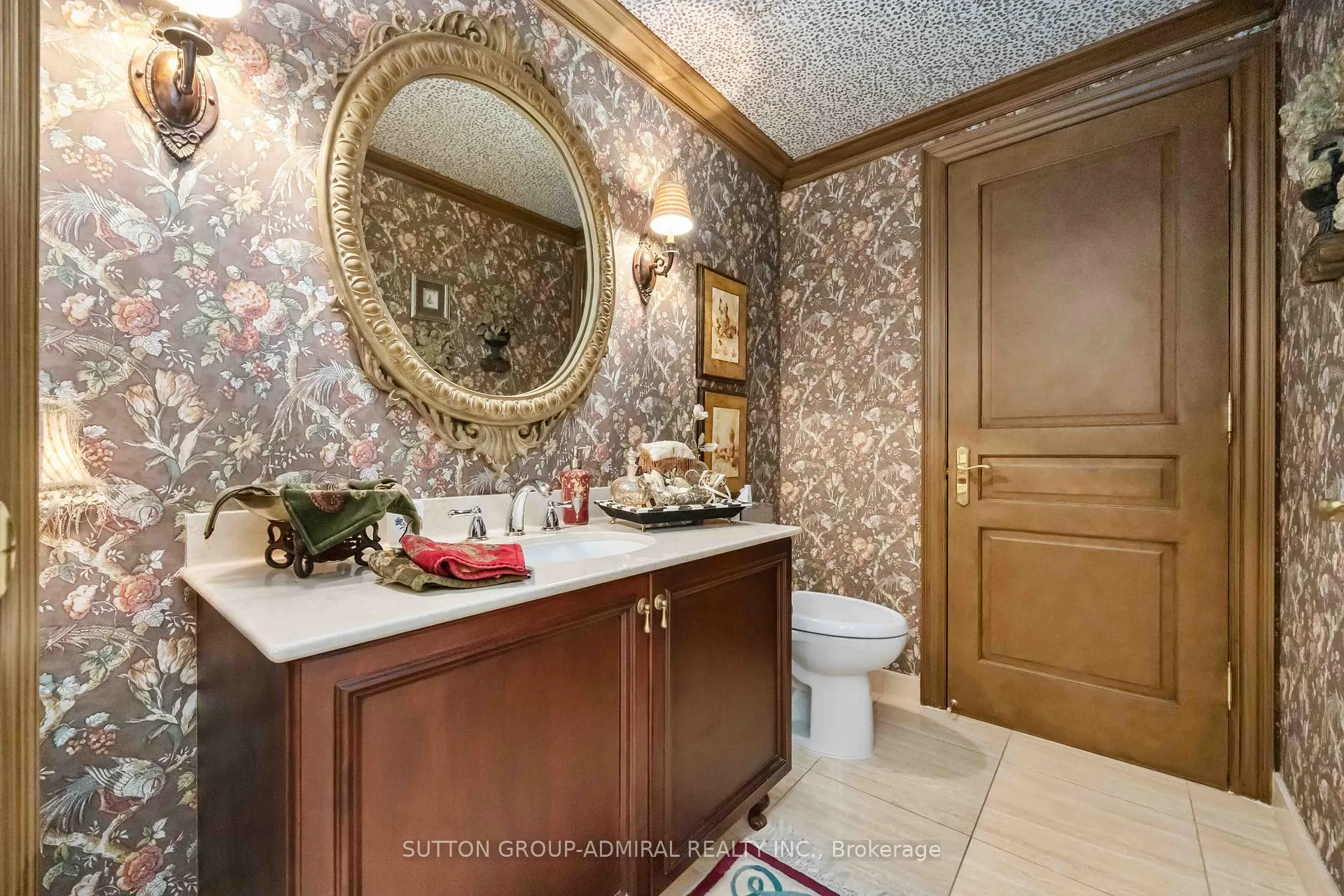 Photo 10 of Unit 207, 7071 Bayview Avenue, Markham, Bayview Glen — HOMEH