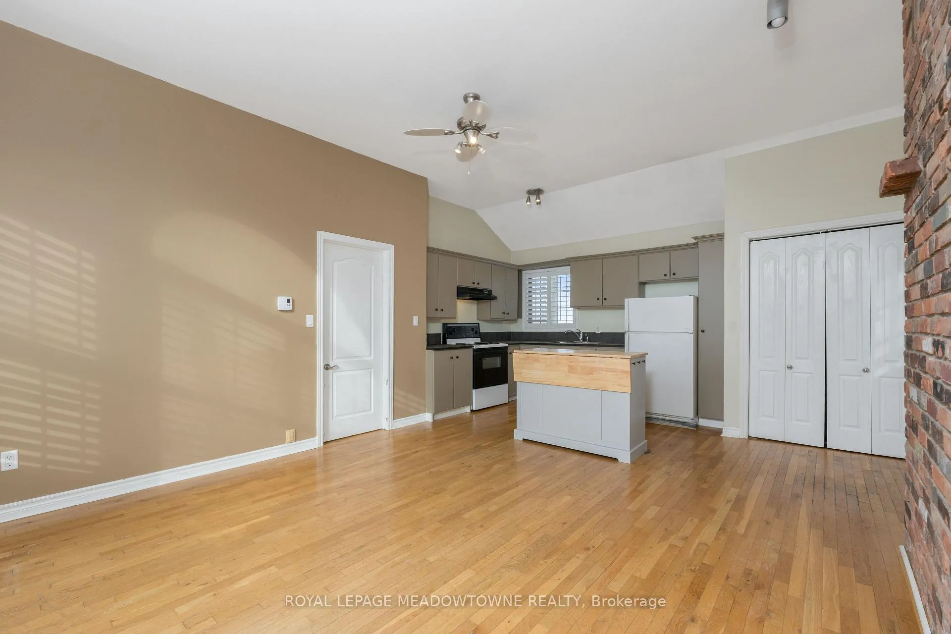Photo 9 of Unit Upper Unit, 12 Station Street, Erin, Rural Erin — HOMEH
