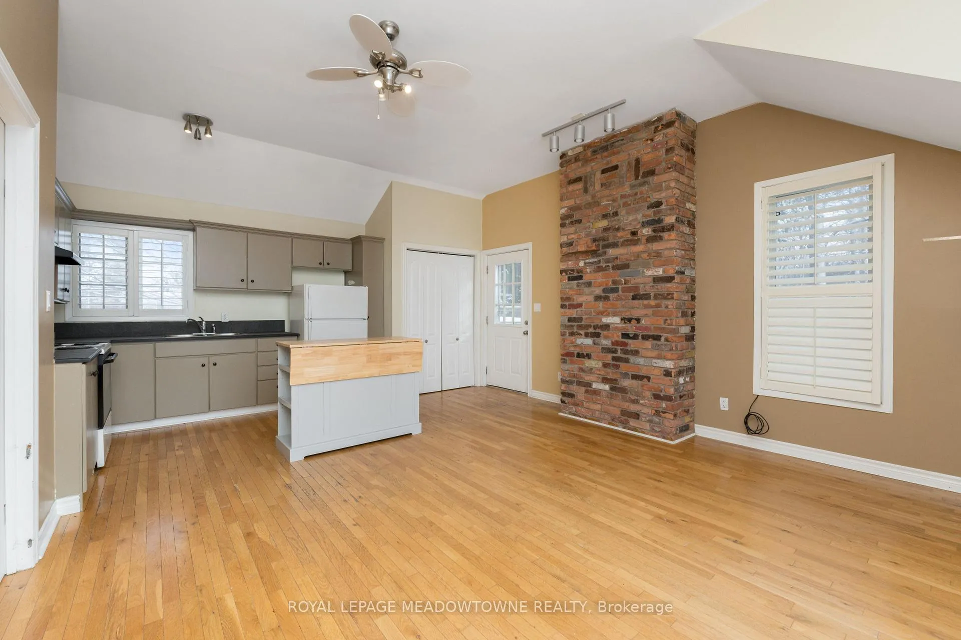 Photo 10 of Unit Upper Unit, 12 Station Street, Erin, Rural Erin — HOMEH