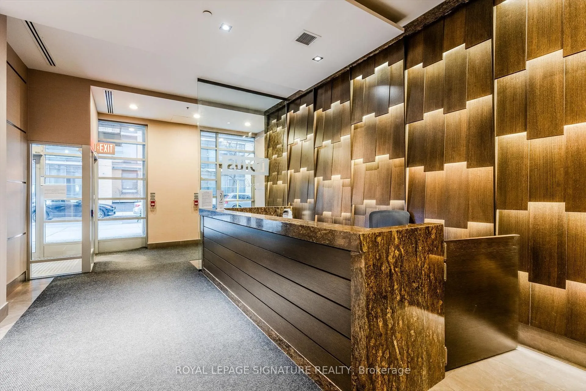 Photo 3 of Unit 709, 8 Scollard Street, Toronto, The Annex — HOMEH