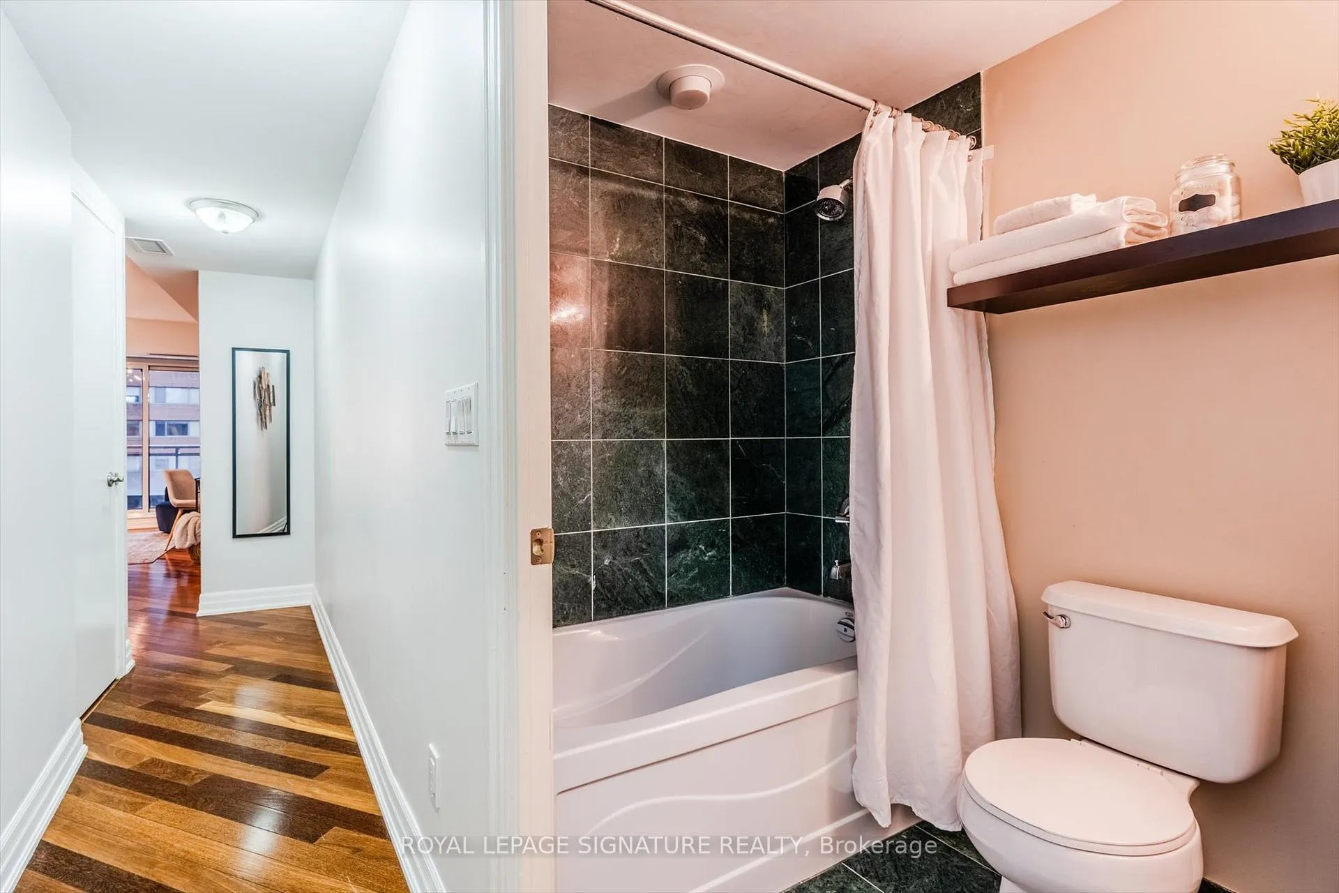 Photo 5 of Unit 709, 8 Scollard Street, Toronto, The Annex — HOMEH