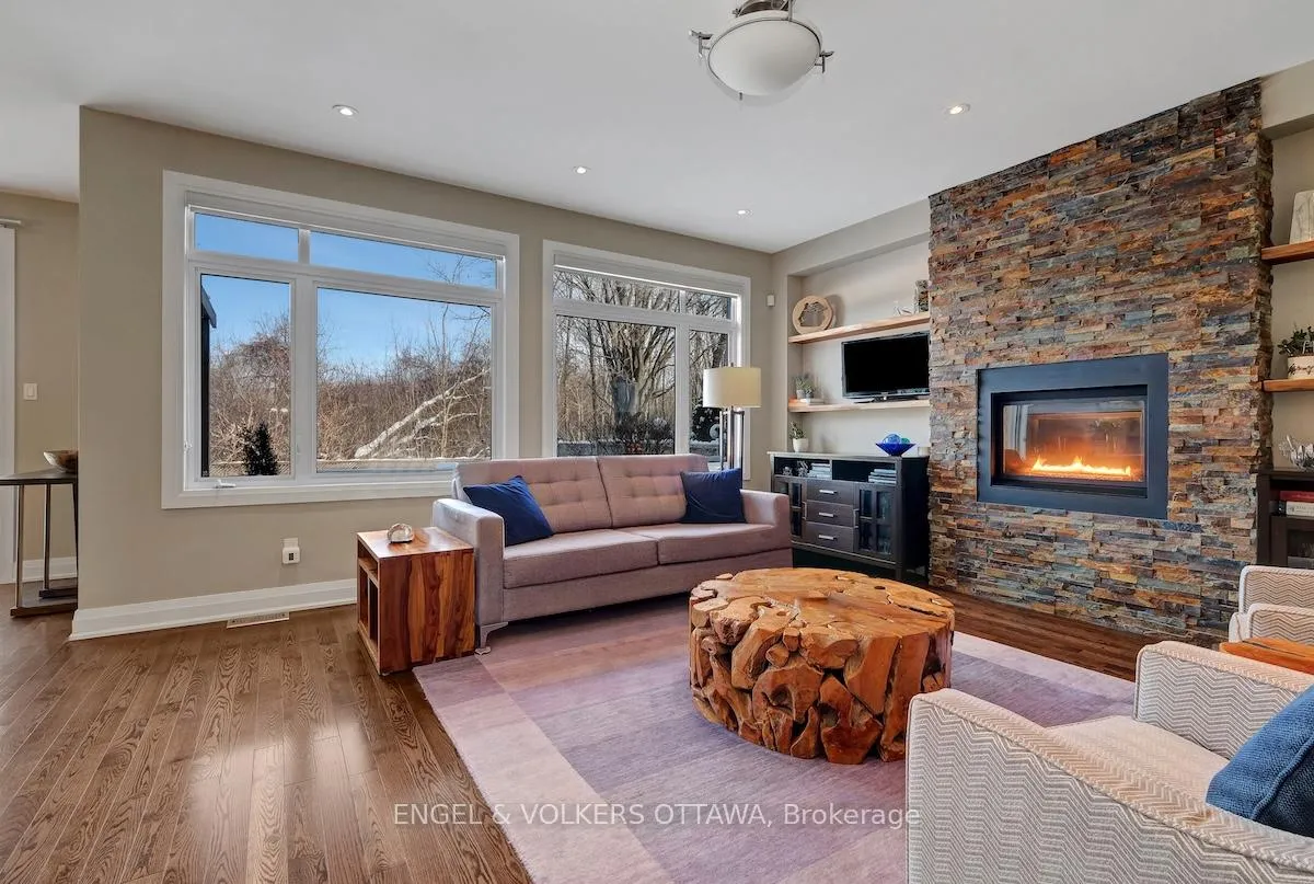 Photo 7 of 3681 Eureka Avenue E, Ottawa, Blossom Park/Leitrim — HOMEH