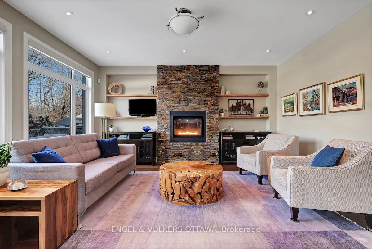 Photo 9 of 3681 Eureka Avenue E, Ottawa, Blossom Park/Leitrim — HOMEH