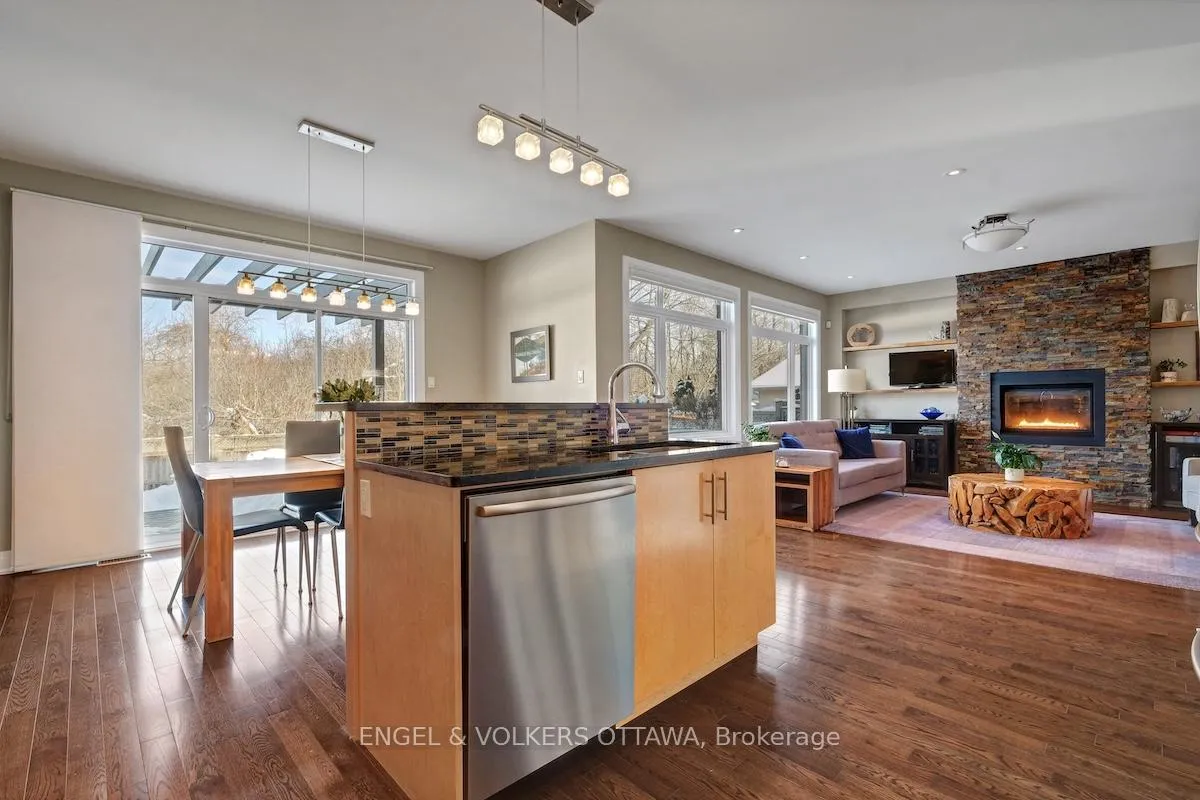 Photo 12 of 3681 Eureka Avenue E, Ottawa, Blossom Park/Leitrim — HOMEH