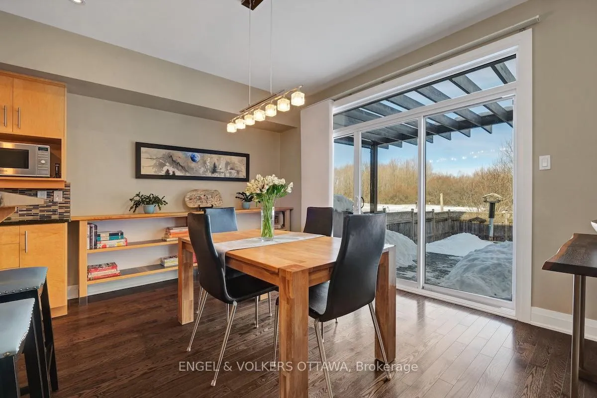 Photo 13 of 3681 Eureka Avenue E, Ottawa, Blossom Park/Leitrim — HOMEH