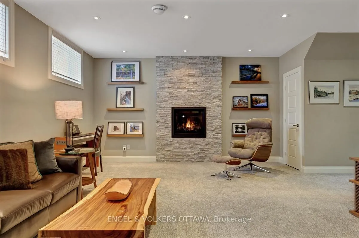Photo 31 of 3681 Eureka Avenue E, Ottawa, Blossom Park/Leitrim — HOMEH