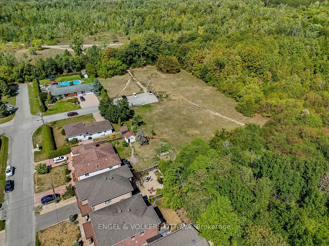 Photo 45 of 3681 Eureka Avenue E, Ottawa, Blossom Park/Leitrim — HOMEH