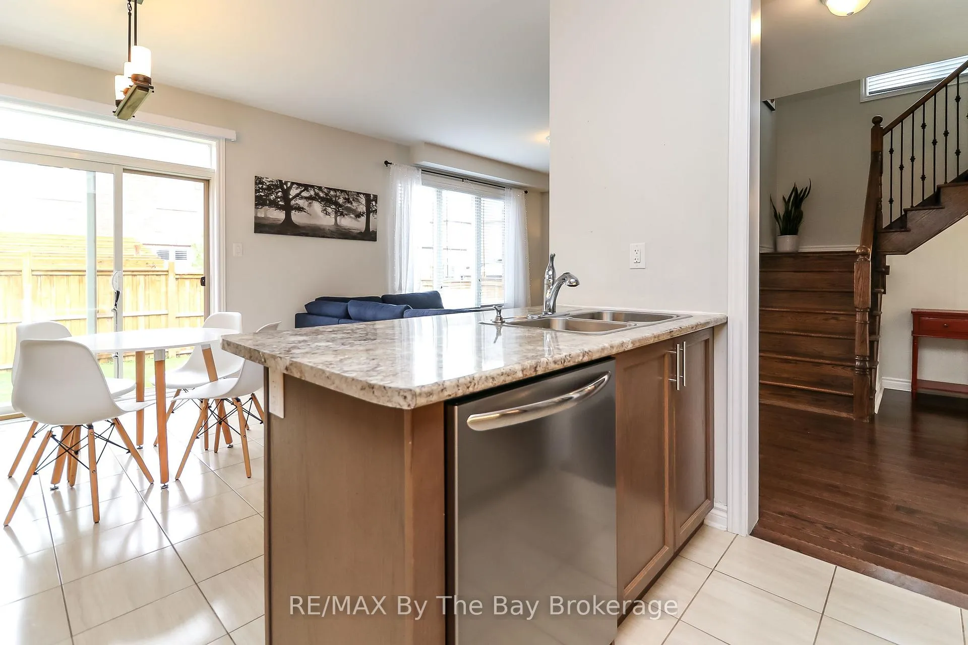 Photo 12 of 97 Tracey Lane, Collingwood — HOMEH