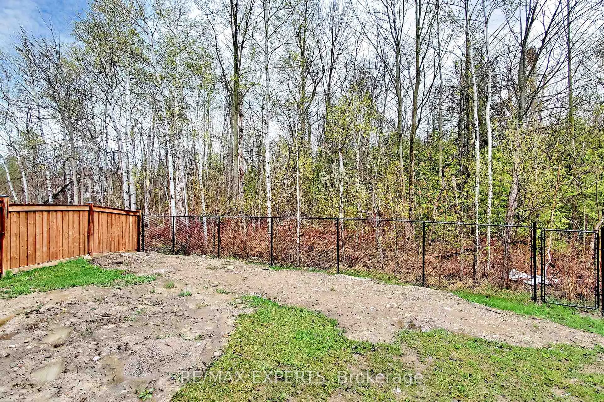 Photo 28 of 1693 Emberton Way, Innisfil, Rural Innisfil — HOMEH