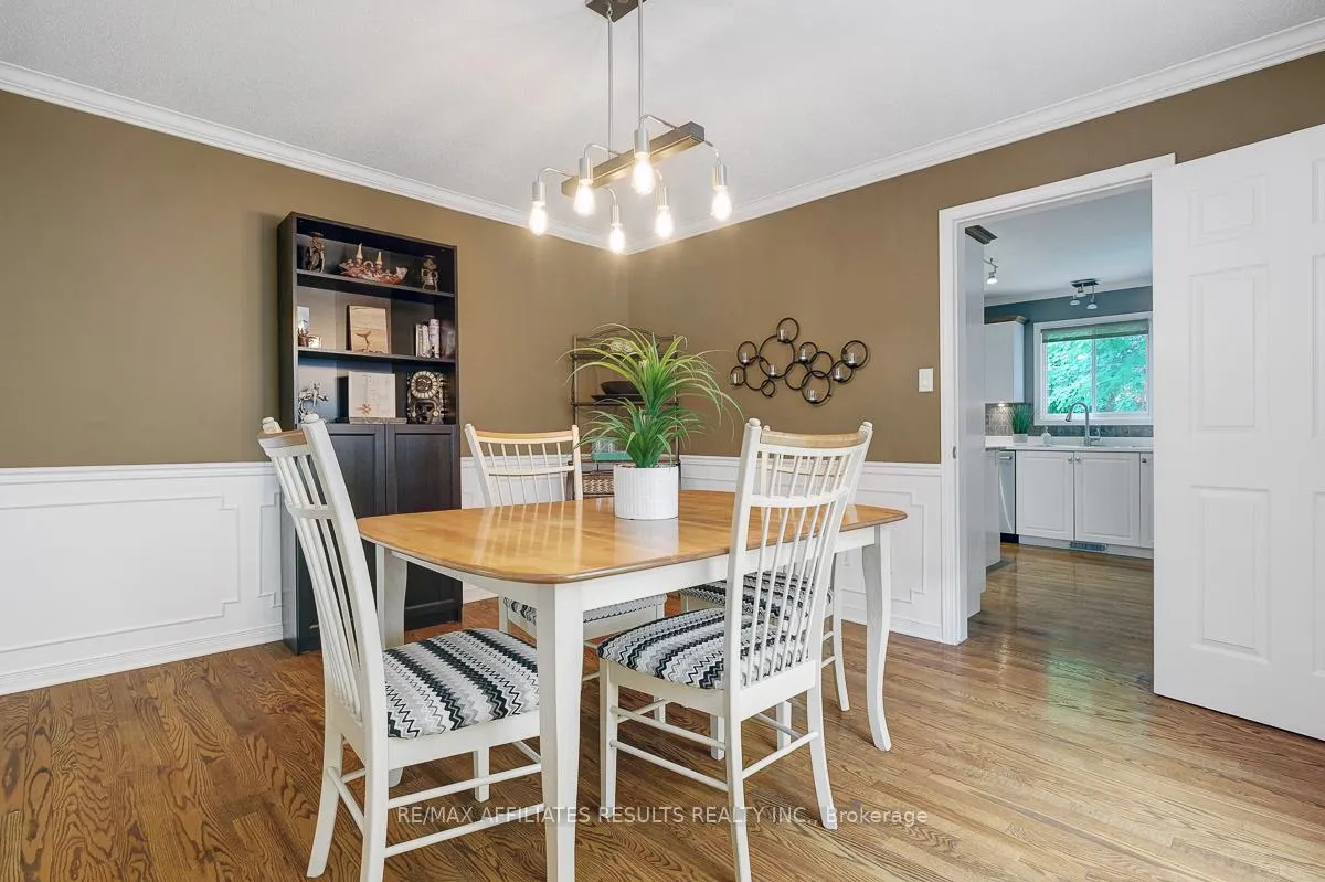 Photo 10 of 35 Crantham Crescent, Ottawa, Stittsville (Central) — HOMEH