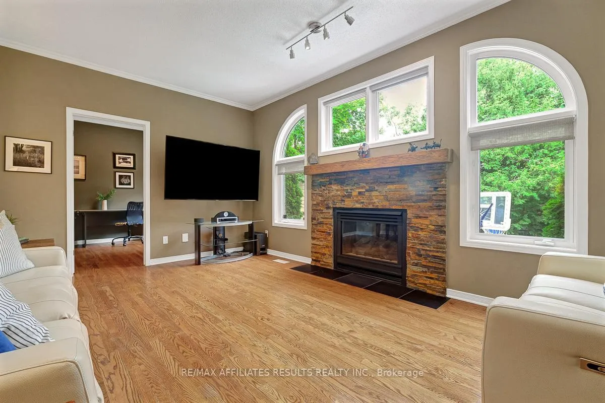 Photo 16 of 35 Crantham Crescent, Ottawa, Stittsville (Central) — HOMEH
