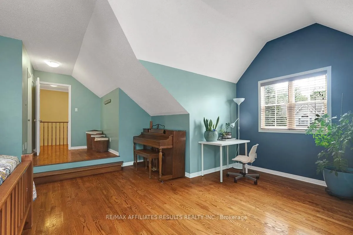 Photo 24 of 35 Crantham Crescent, Ottawa, Stittsville (Central) — HOMEH